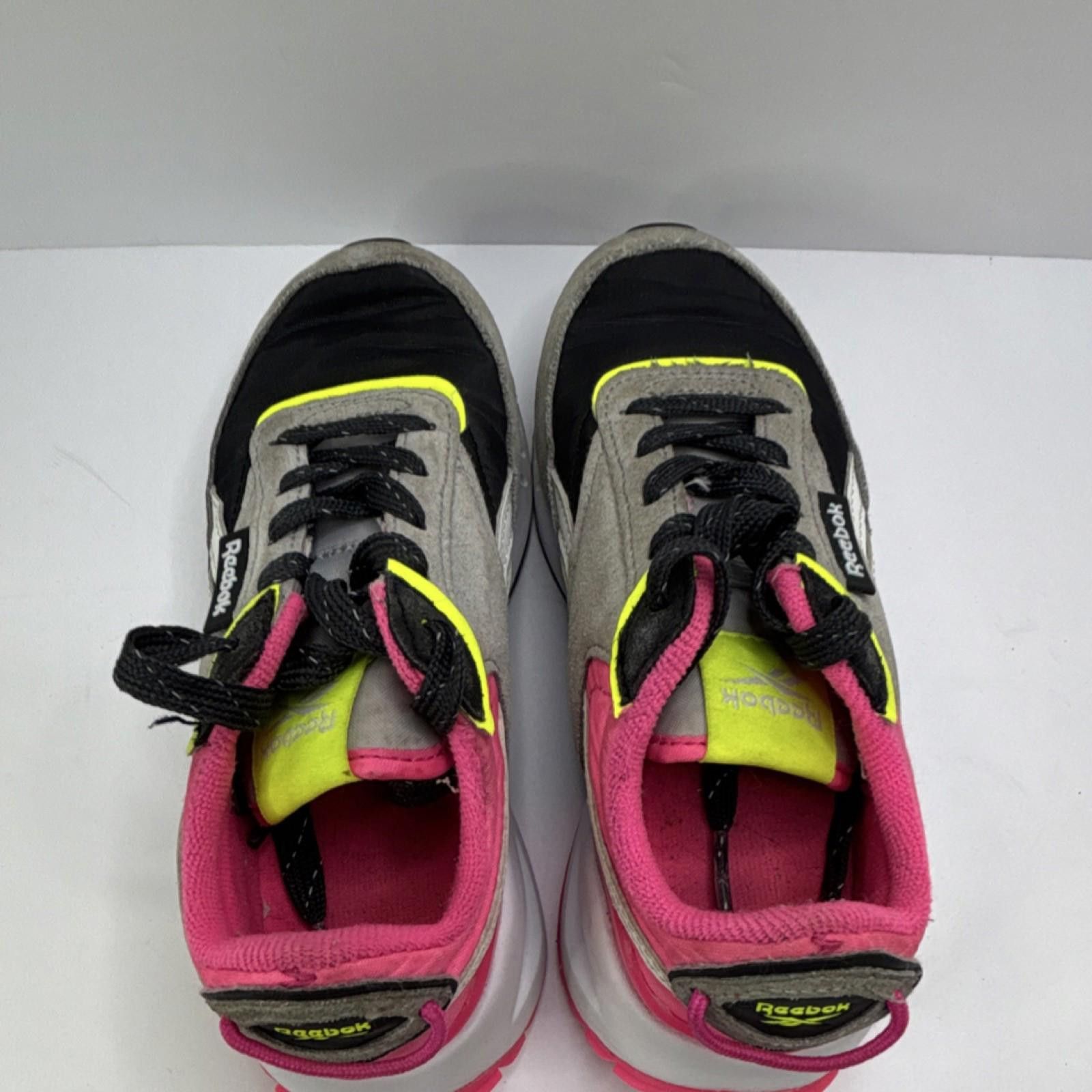 Reebok Reebok Girls' Lace Up Low Top Sneakers size 13 kids Size US 12 / IT 42 - 9 Thumbnail