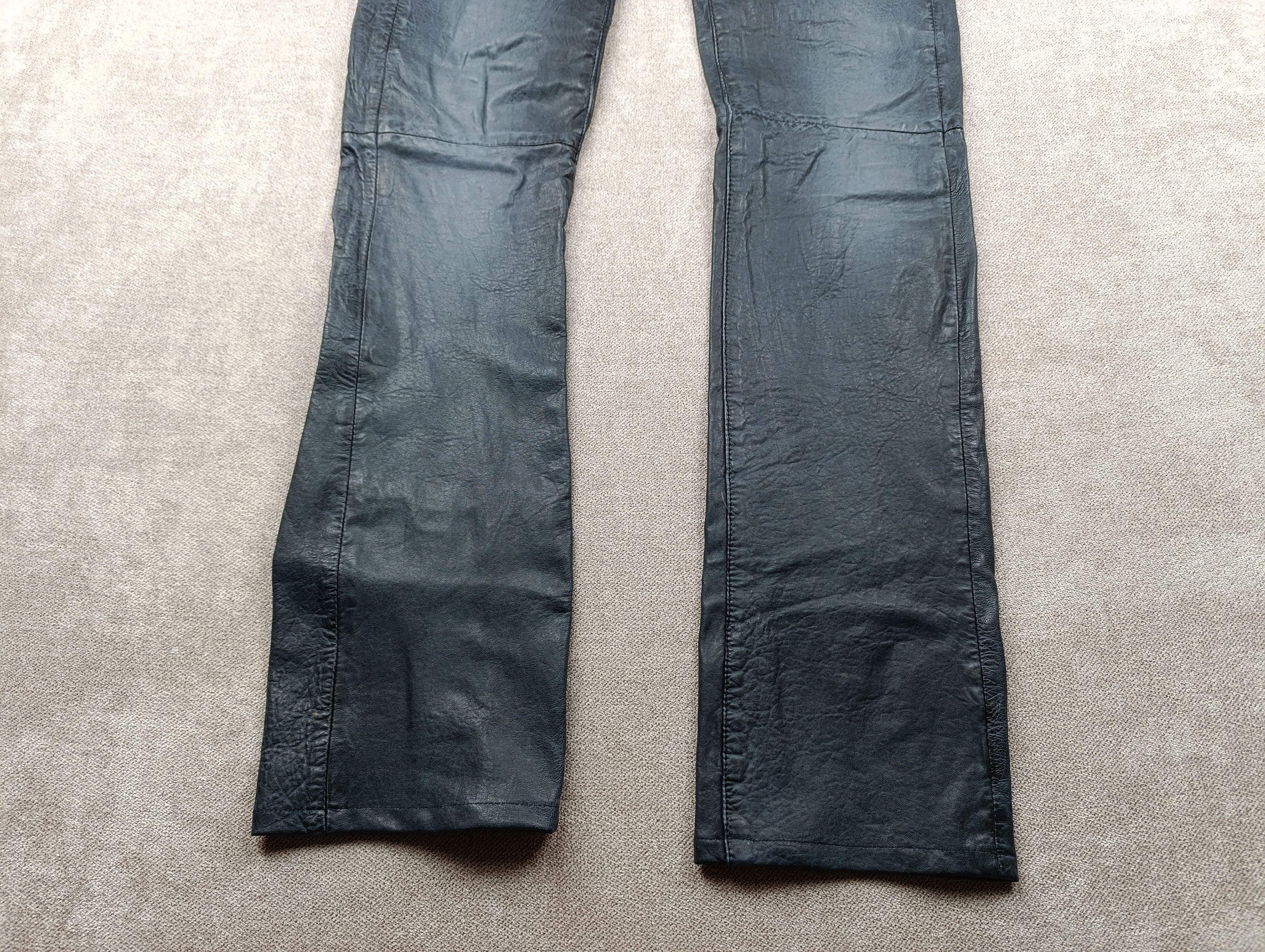 Armani 2000s Armani Navy Lamb Leather Slim Pants Size 30" / US 8 / IT 44 - 12 Thumbnail