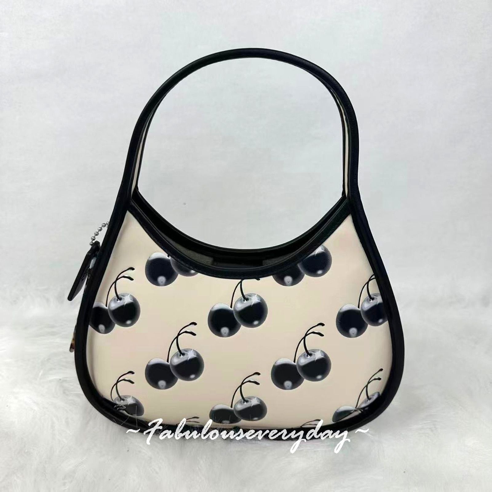 Coach Ergo Cherry Bag in Coachtopia Leather Black/Cloud