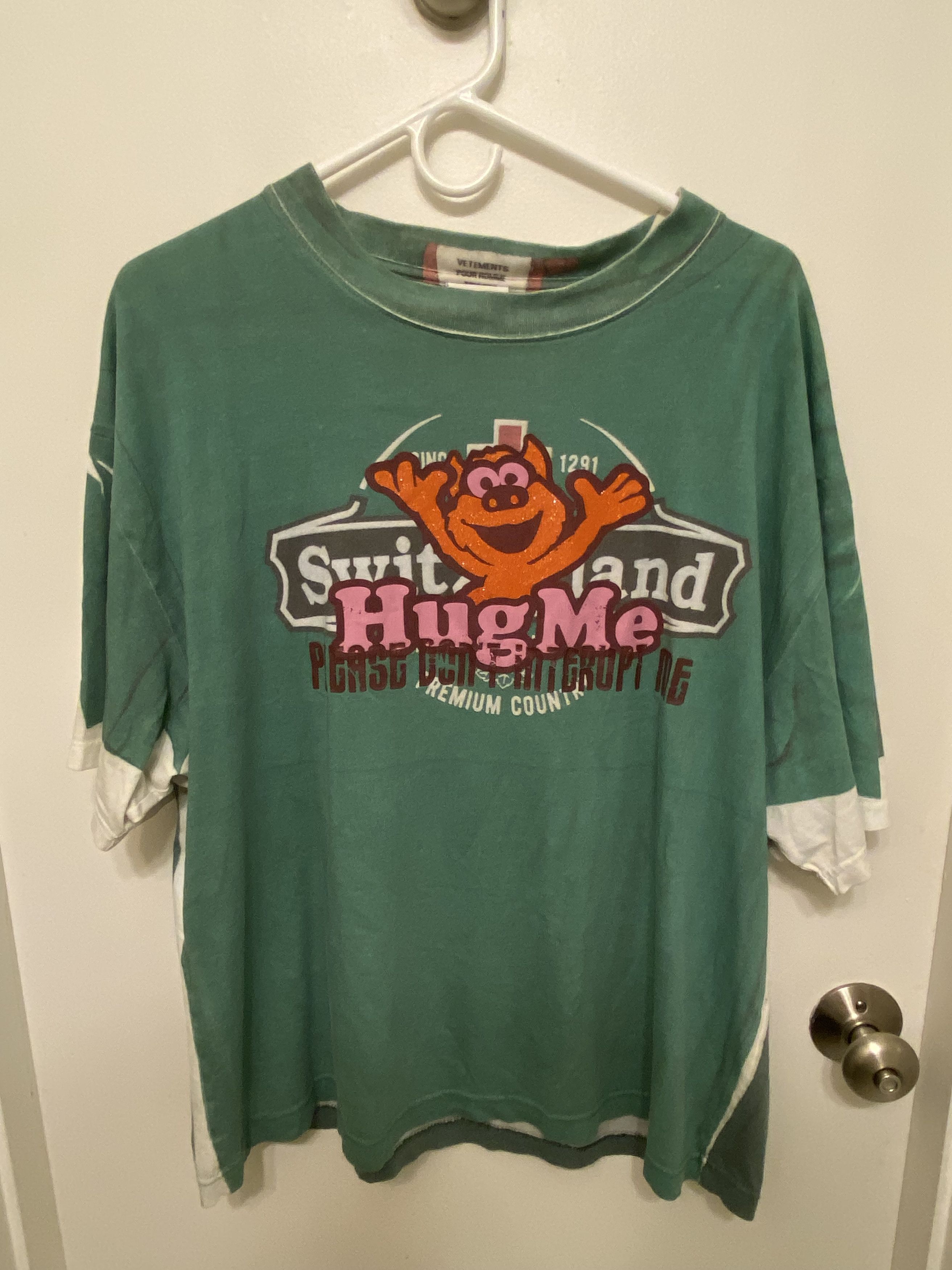 VETEMENTS♡ HUG ME T-SHIRT Vetements Vetements Hug Me T-Shirt | Grailed