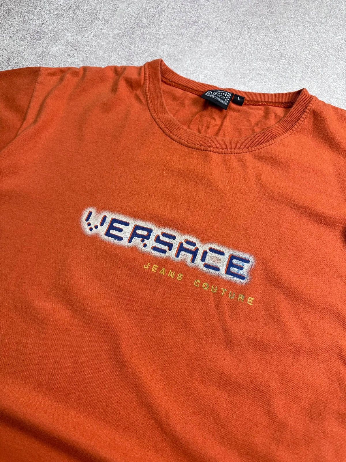 Versace Jeans Couture Vintage 90s Versace Pixel Logo Bpxy T-shirt L Size US L / EU 52-54 / 3 - 3 Thumbnail