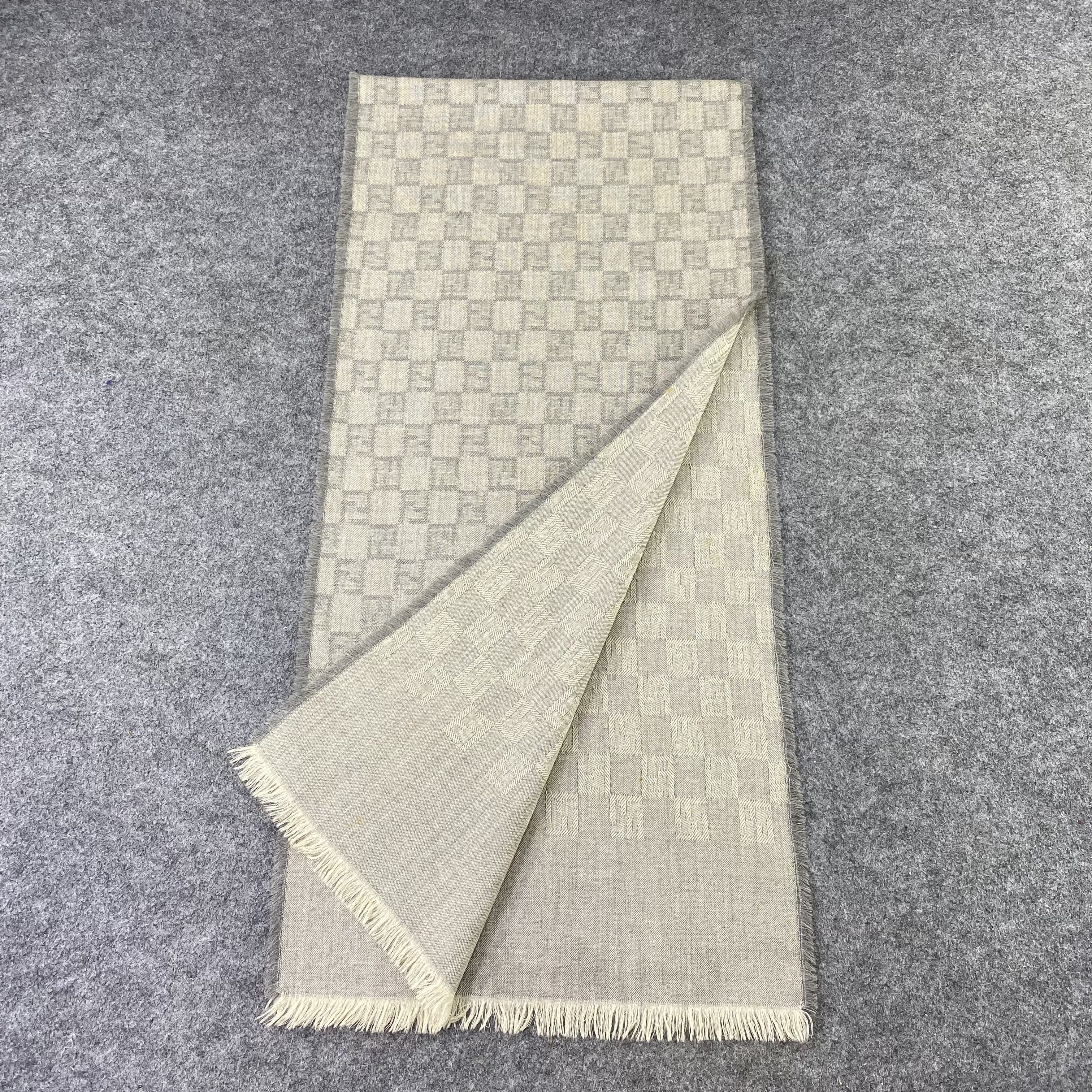Fendi Fendi Muffler / Scarf / Neckwear - T1441 Size ONE SIZE - 3 Thumbnail