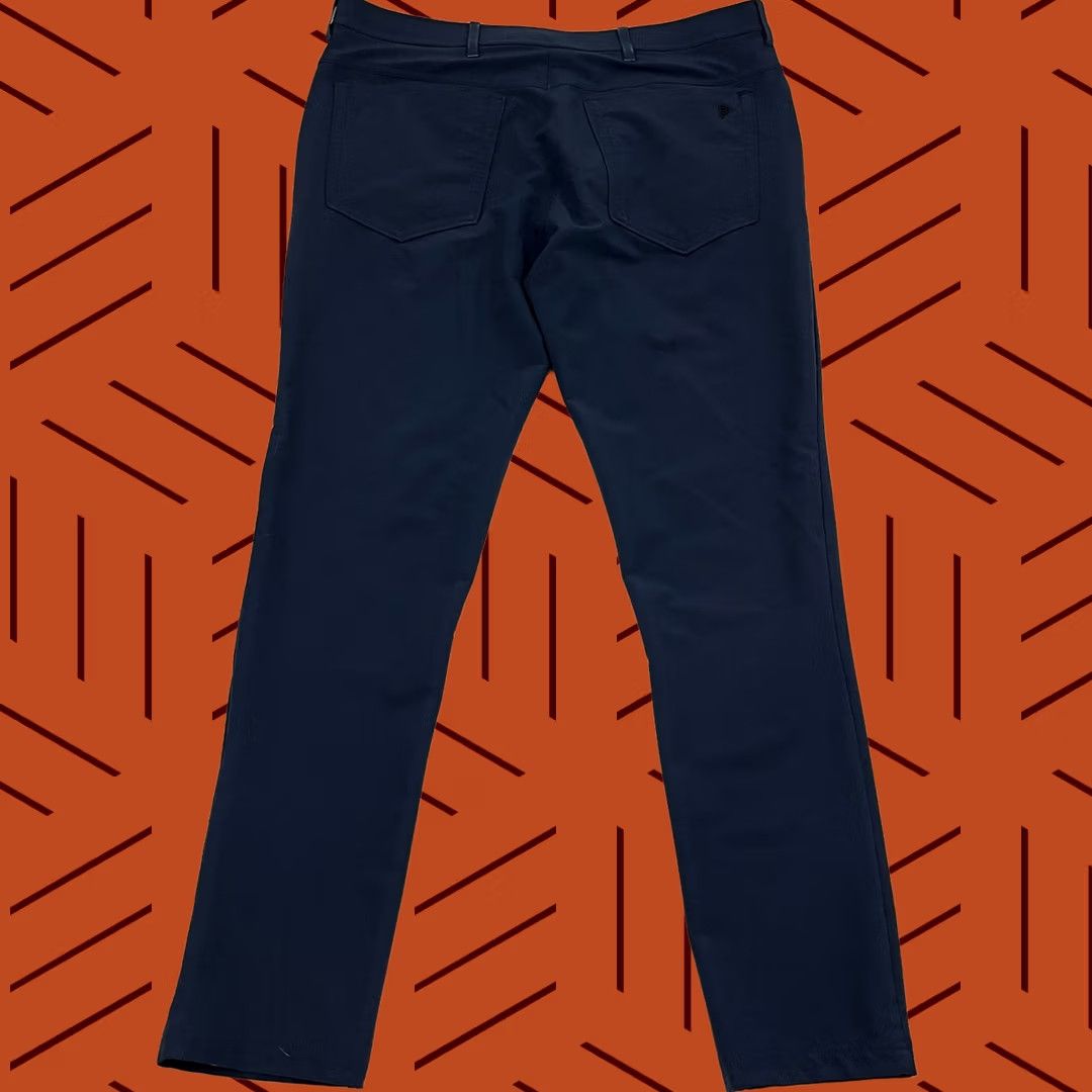 Vintage Public Rec Dealmaker Pants Mens 36x31 Slim Straight Navy Blue Travel Golf Chino Pants Regular Blue Mens Size US 36 / EU 52 - 1 Thumbnail