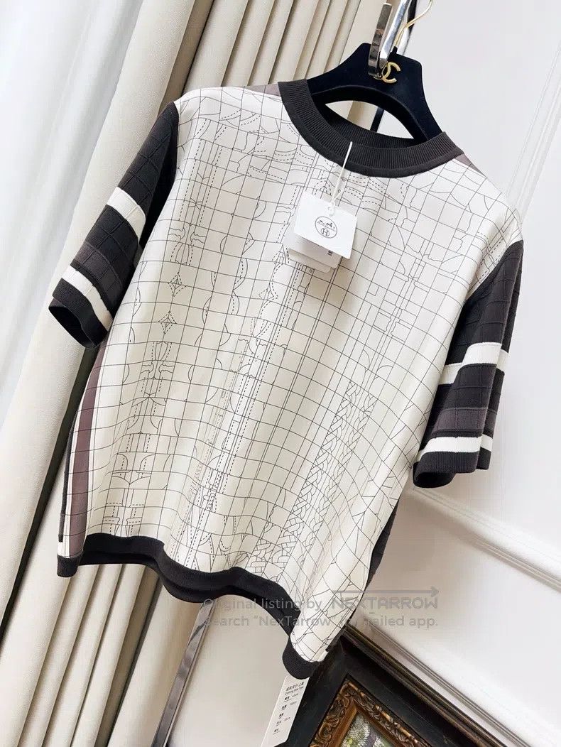 Hermes Hermes 25 Model Silk and Knitted Short Sleeve Top Size XS / US 0-2 / IT 36-38 - 1 Thumbnail
