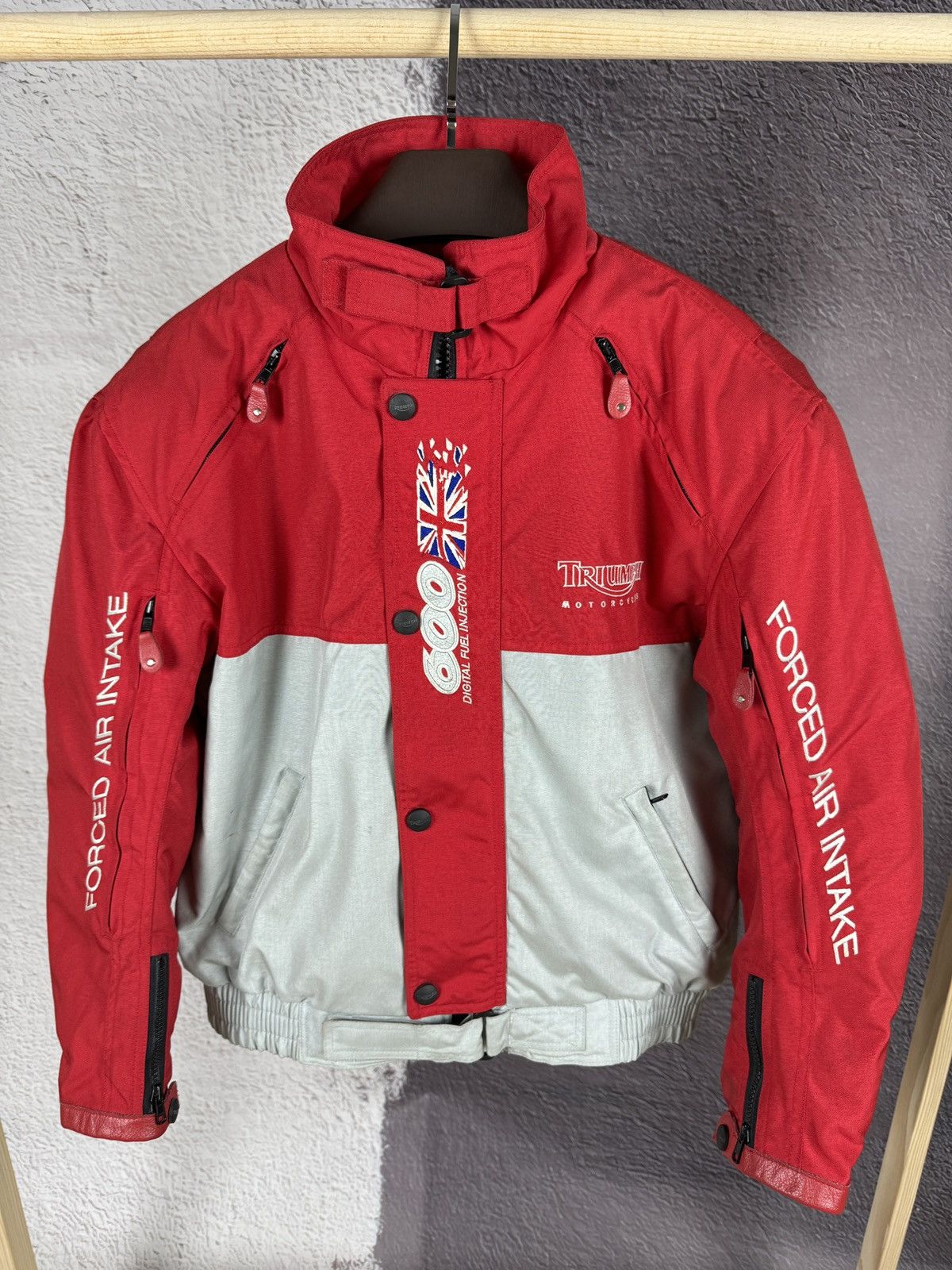 Vintage Triumph Motorcycles TT 600 vintage biker protection jacket Size US S / EU 44-46 / 1 - 2 Thumbnail