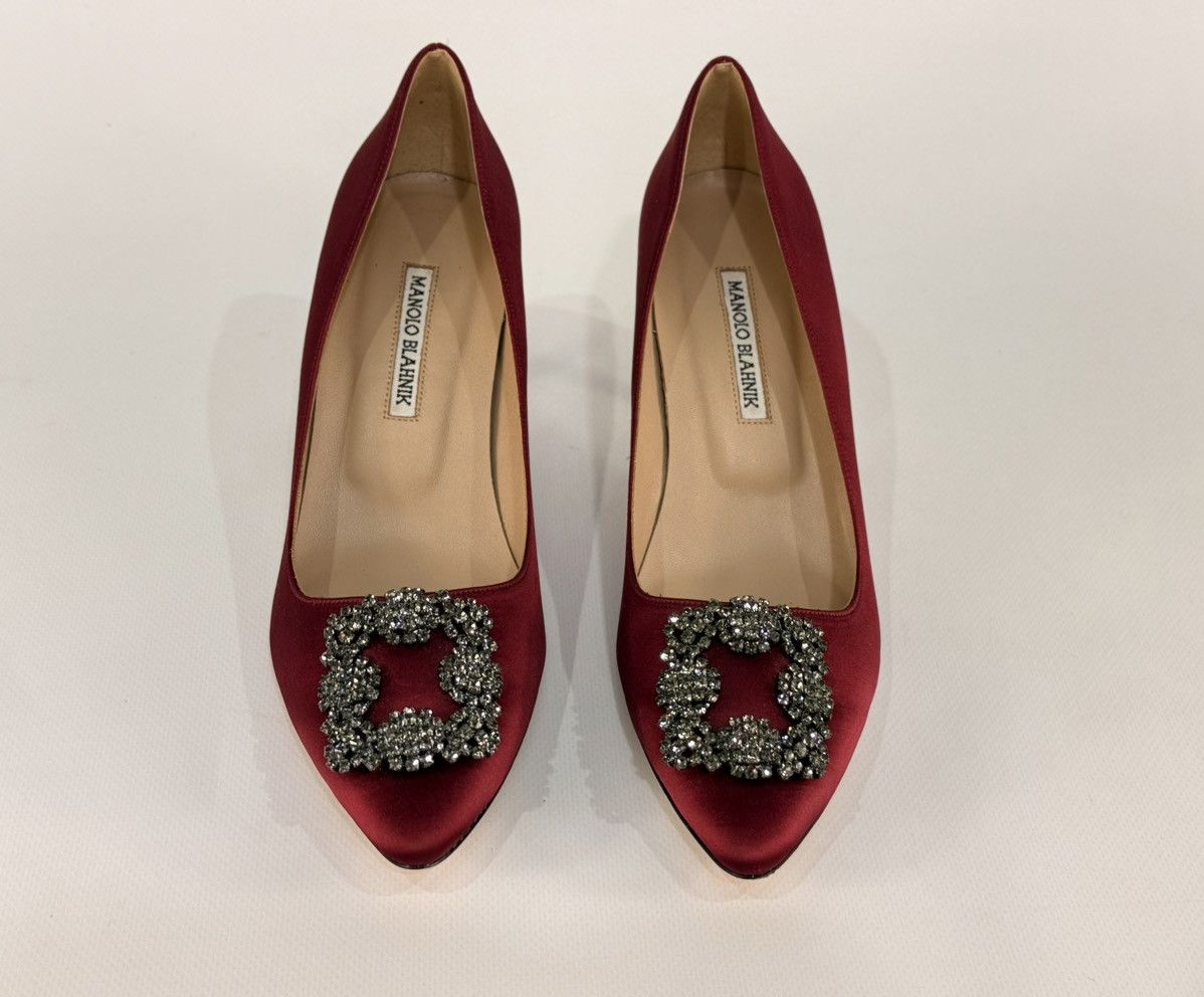 Manolo Blahnik Manolo Blahnik Hangisi 70 Burgundy Satin Pumps Size 39 Size US 9 / IT 39 - 3 Thumbnail