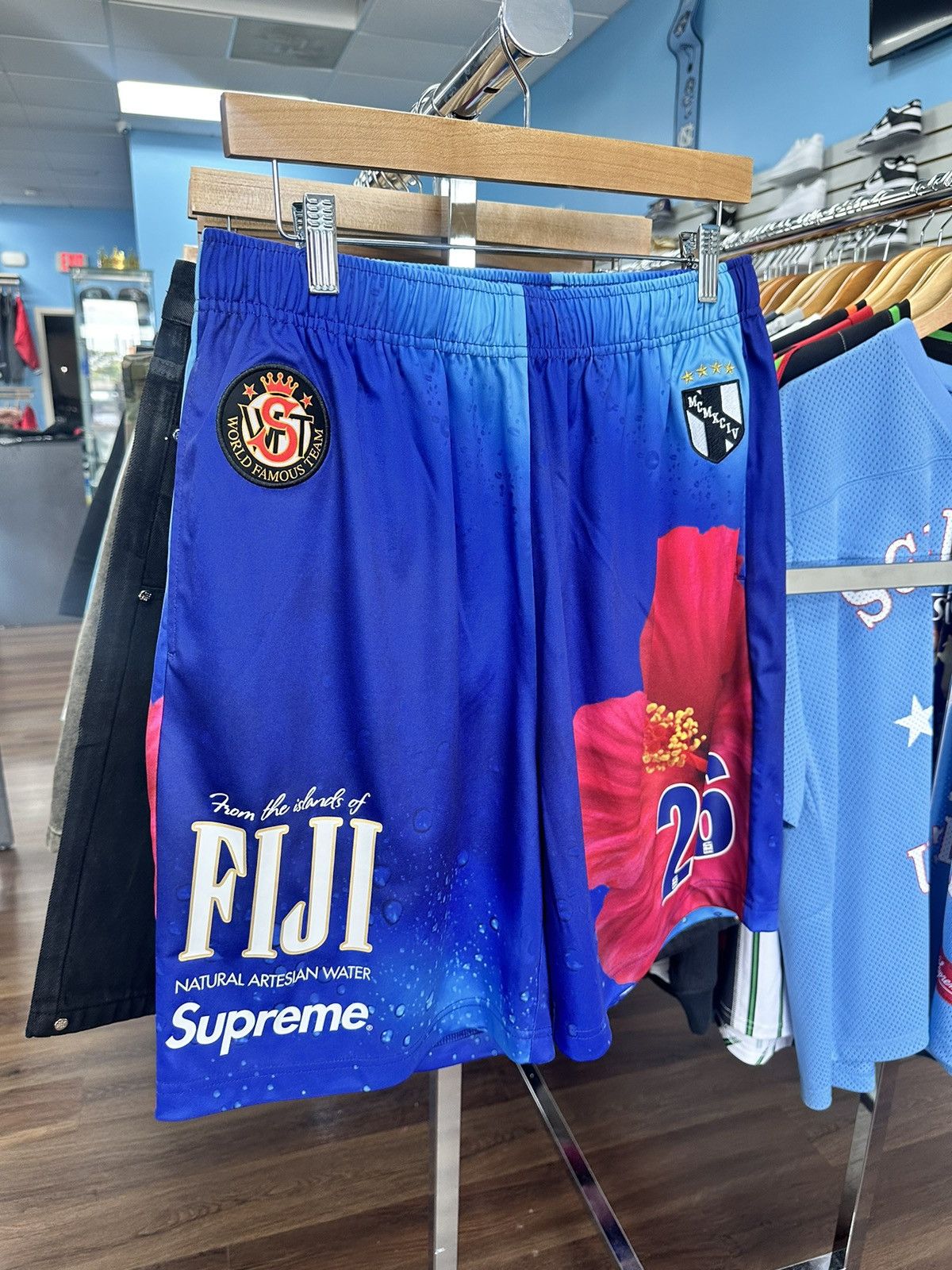 Supreme Supreme Fiji Soccer Shorts Size US 31 - 1 Thumbnail