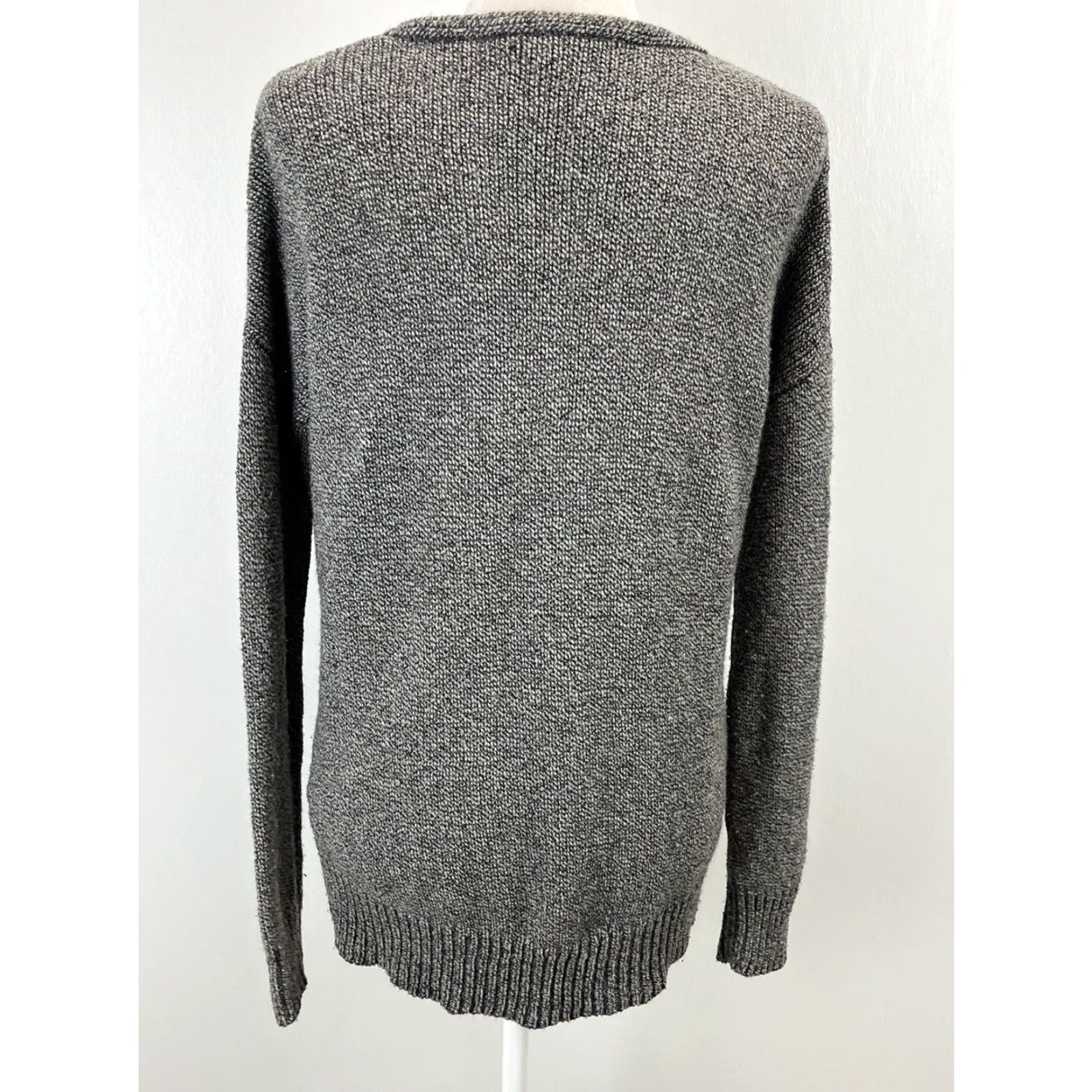 Theory VINTAGE Theory Knit Pullover Sweater M Gray Wool Blend Long Sleeve V-Neck Womens Size M / US 6-8 / IT 42-44 - 3 Thumbnail