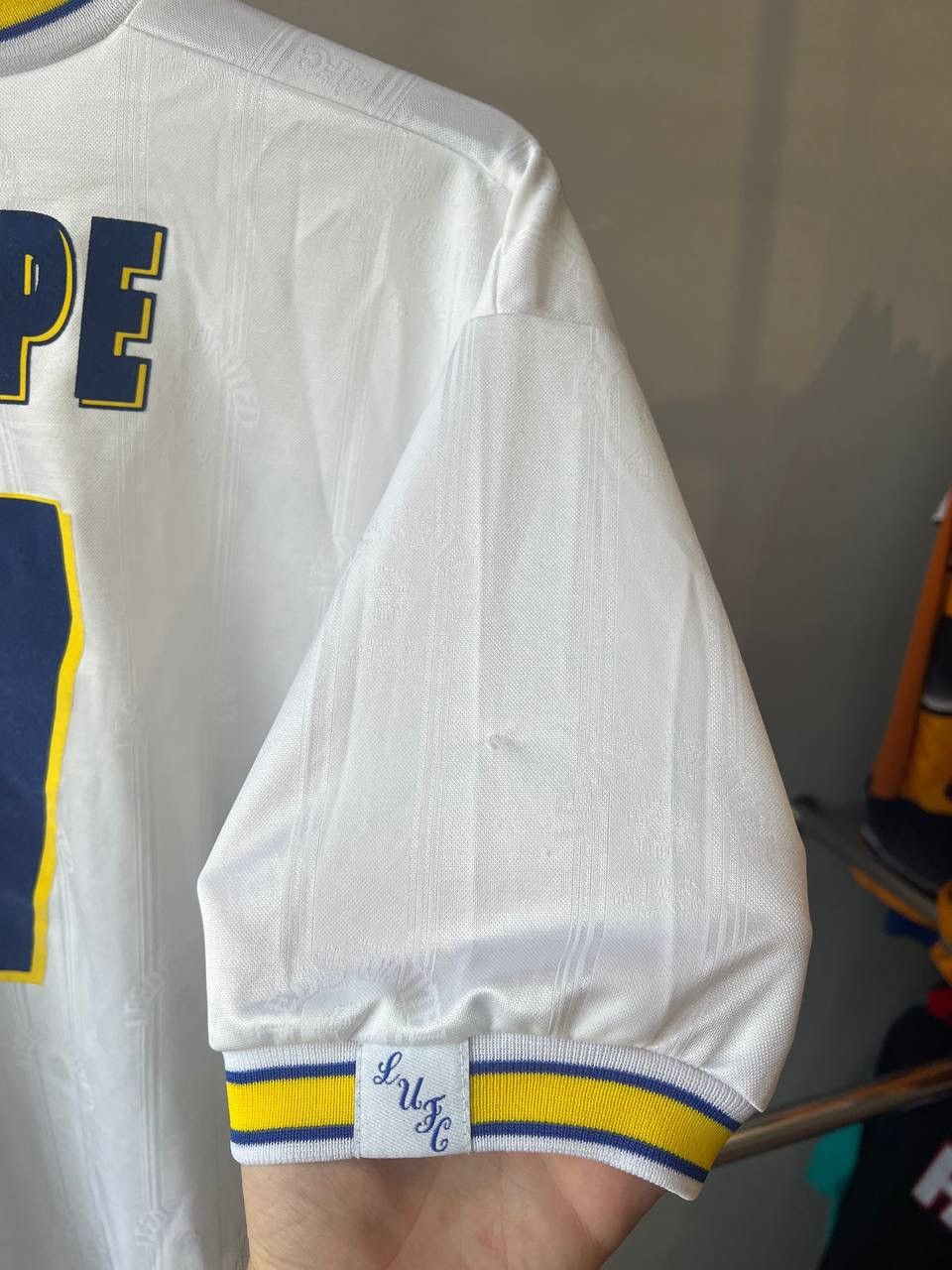 Puma 1996/98 LEEDS UNITED #7 SHARPE HOME SOCCER JERSEY SHIRT M Size US M / EU 48-50 / 2 - 20 Thumbnail