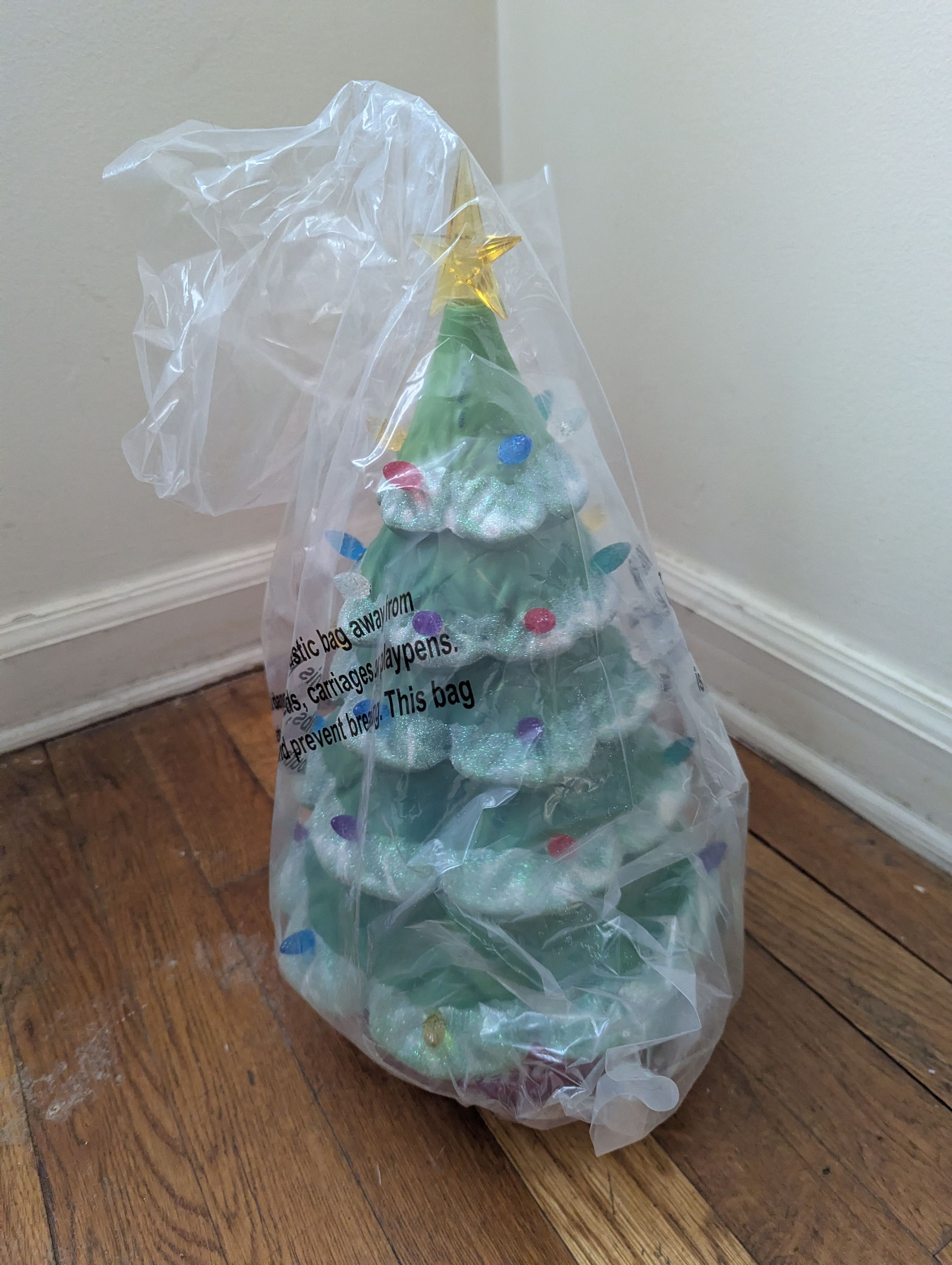 Supreme Supreme 15" Holiday Tree Size ONE SIZE - 4 Thumbnail