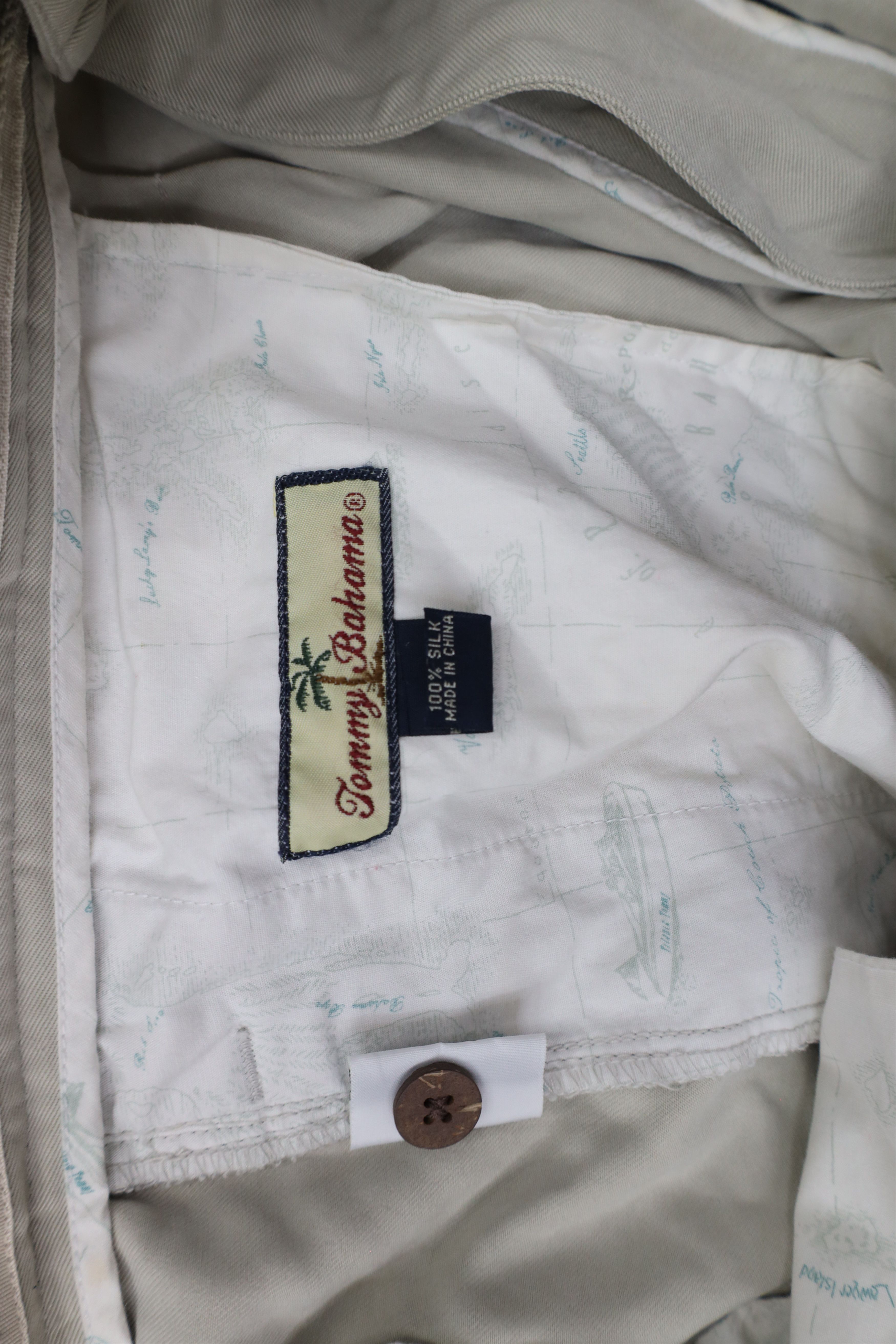 Tommy Bahama × Vintage Vintage 90s Tommy Bahama Silk Wide Leg Chino Pants Beige Size US 38 / EU 54 - 9 Thumbnail