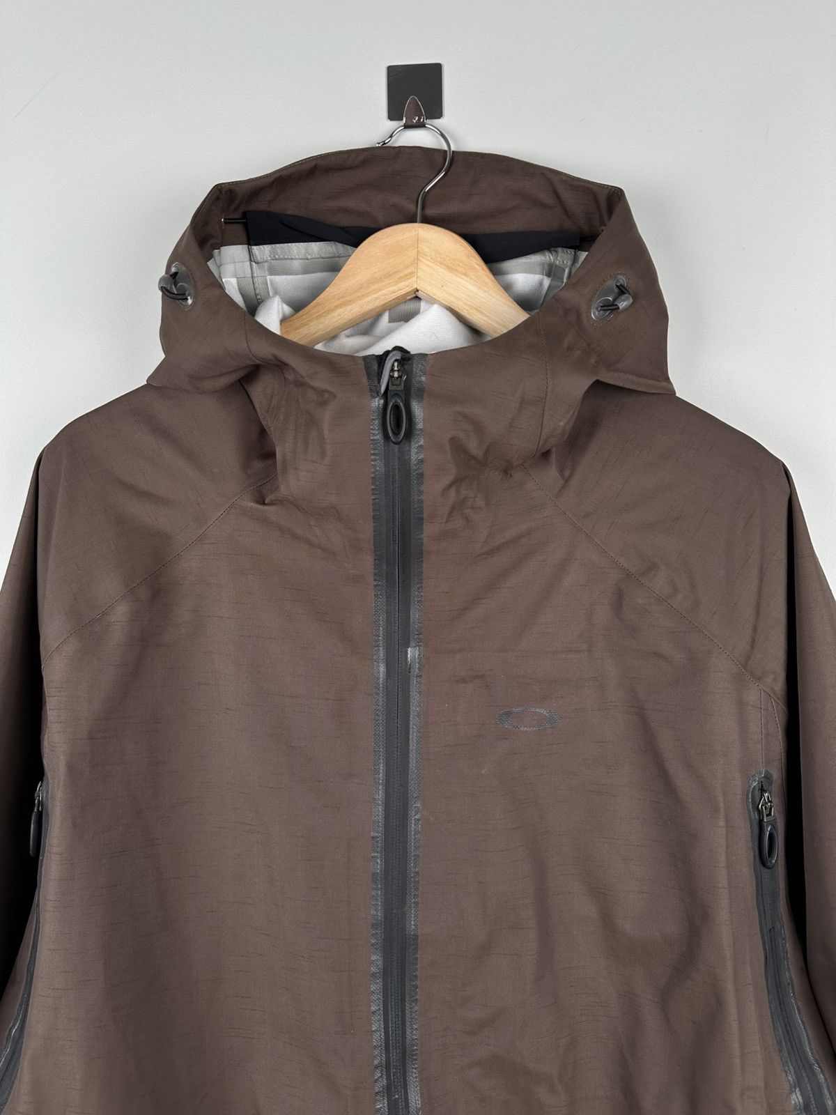 Oakley Rare Vintage Oakley Rocket Fuel Gorpcore Jacket Hooded Size US L / EU 52-54 / 3 - 4 Thumbnail