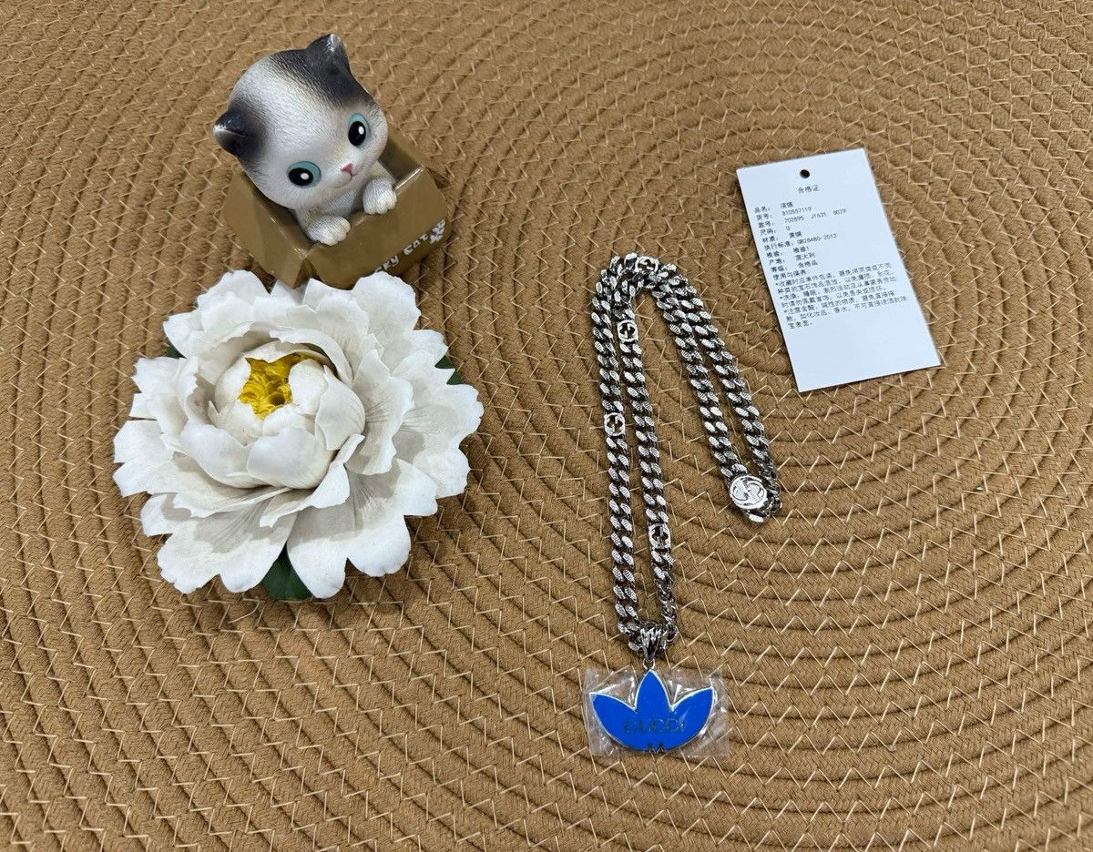 Gucci Enamel Gourmette Trefoil Small Pendant Necklace Size ONE SIZE - 2 Thumbnail