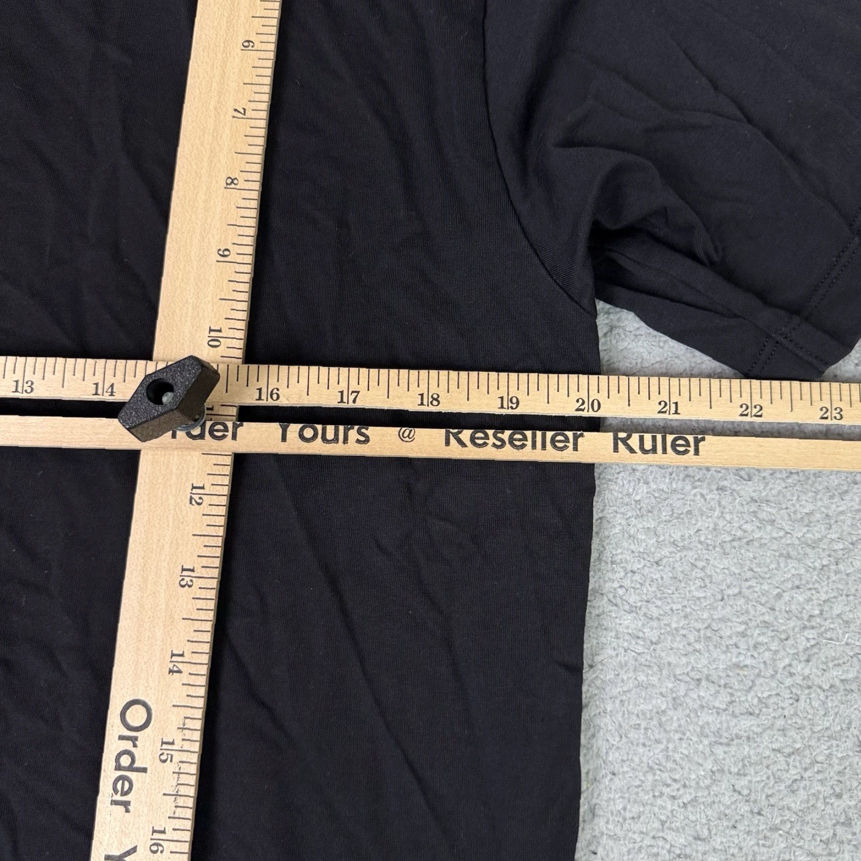 Uniqlo Uniqlo Airism T Shirt Mens M Black Crewneck Short Sleeve Size US M / EU 48-50 / 2 - 7 Thumbnail