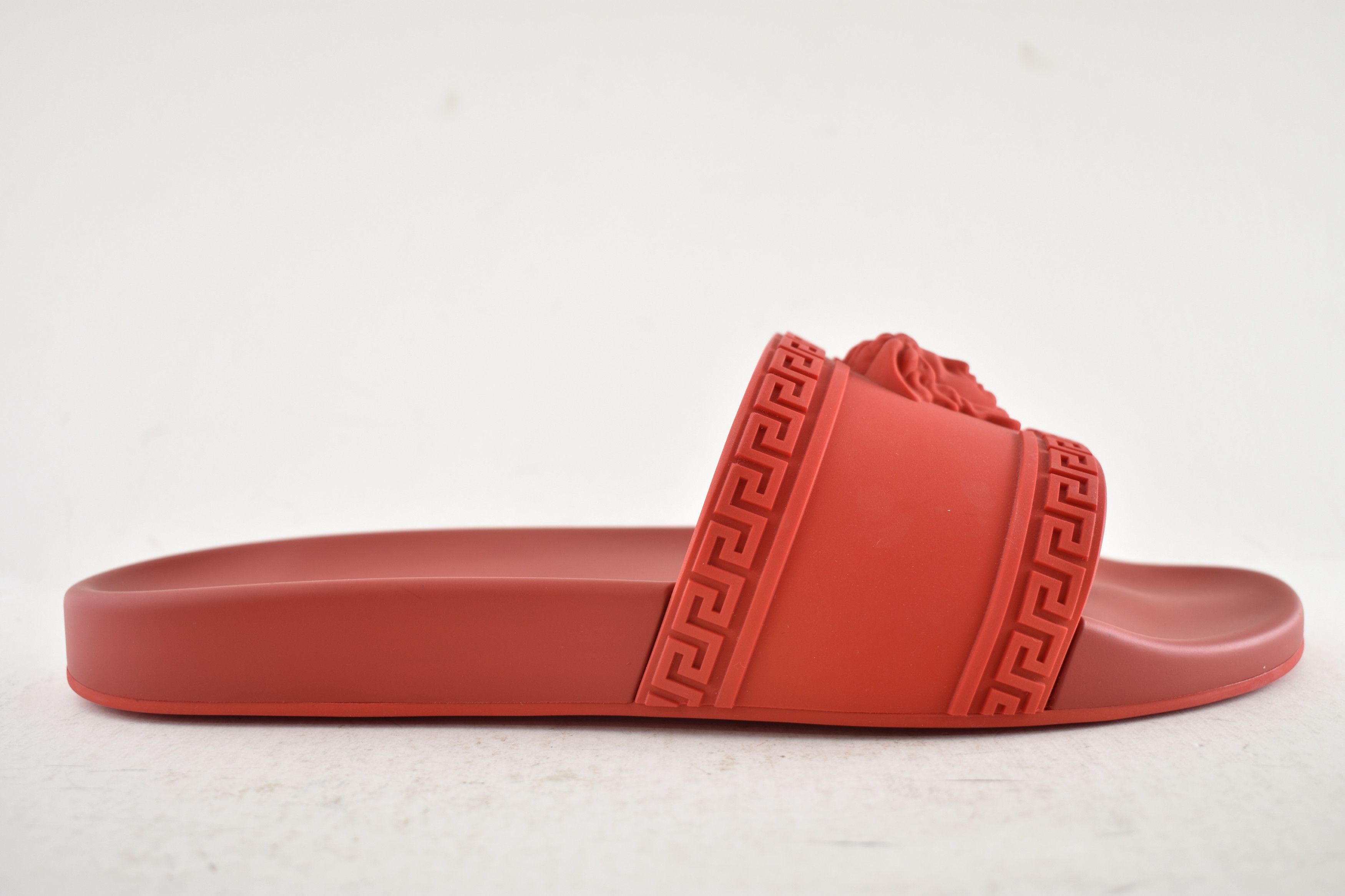 Versace Medusa Rubber Logo Slide Pool Sandal Flip Flop Flat 44 11 Size US 11 / EU 44 - 2 Thumbnail