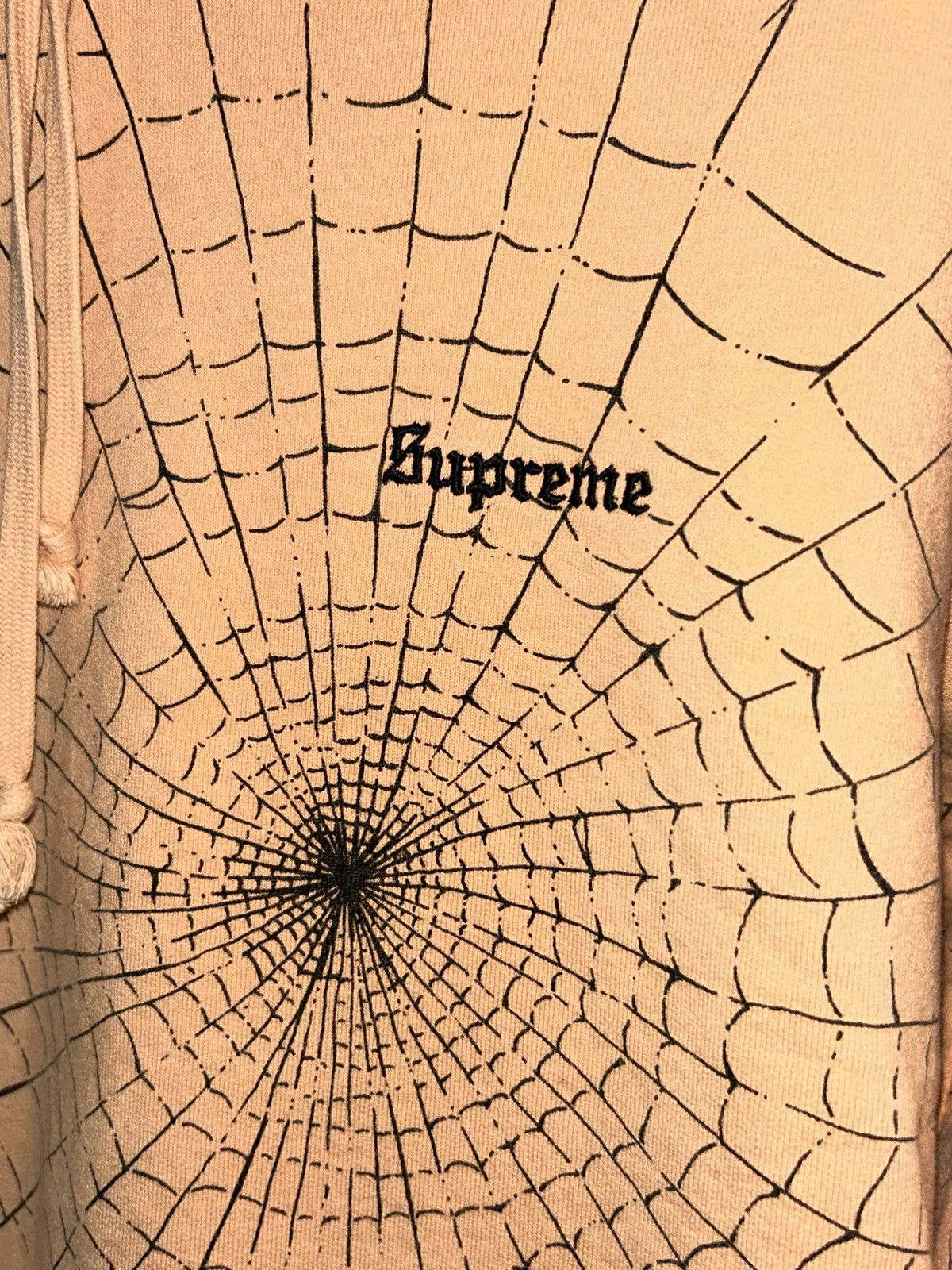 Supreme Supreme Spiderweb Hooded Sweatshirt Peach FW16 size Large Size US L / EU 52-54 / 3 - 2 Thumbnail
