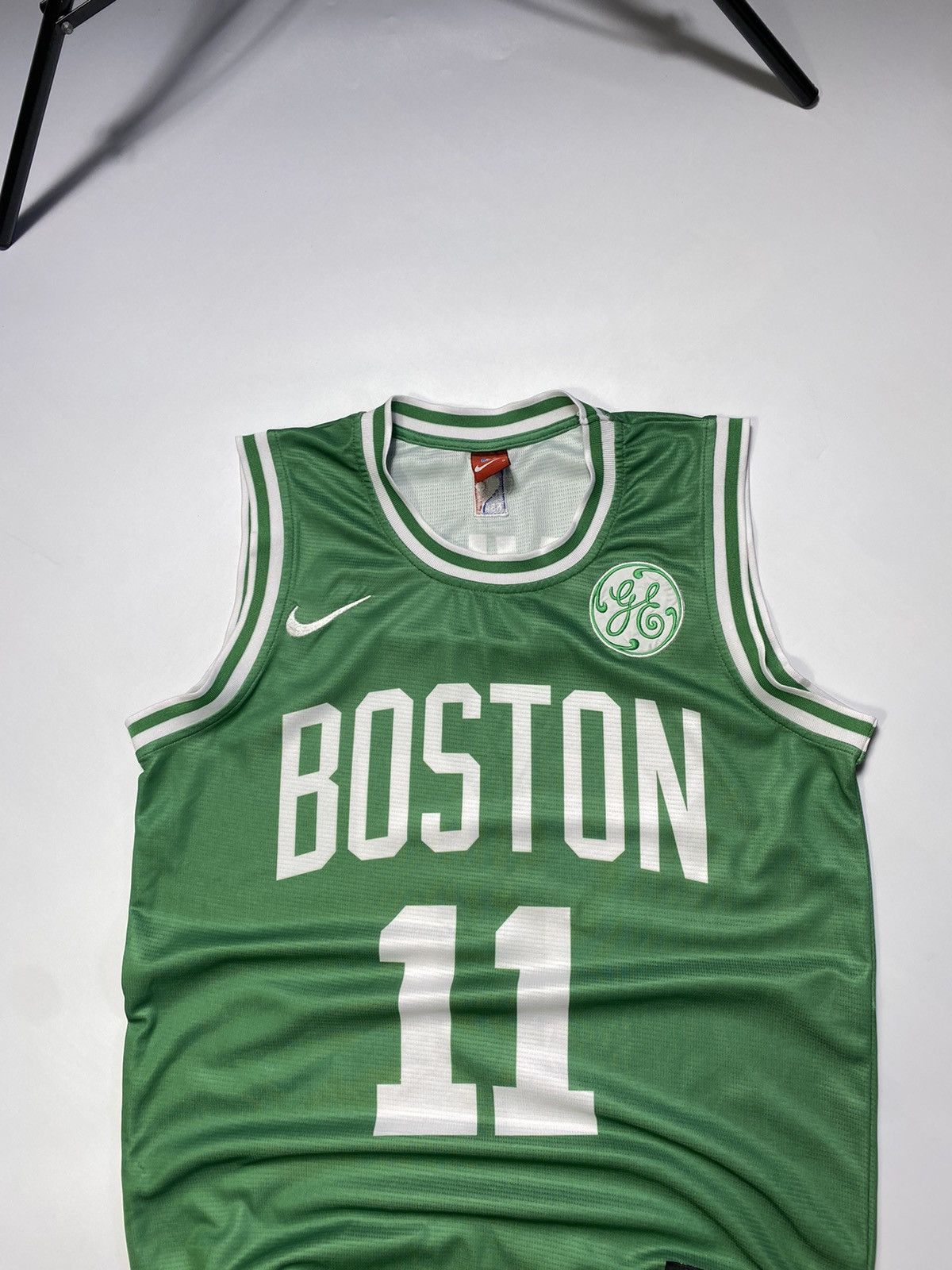 Other Nike Boston Celtic Irving #11 Hype Y2k NBA jersey Size US S / EU 44-46 / 1 - 4 Thumbnail