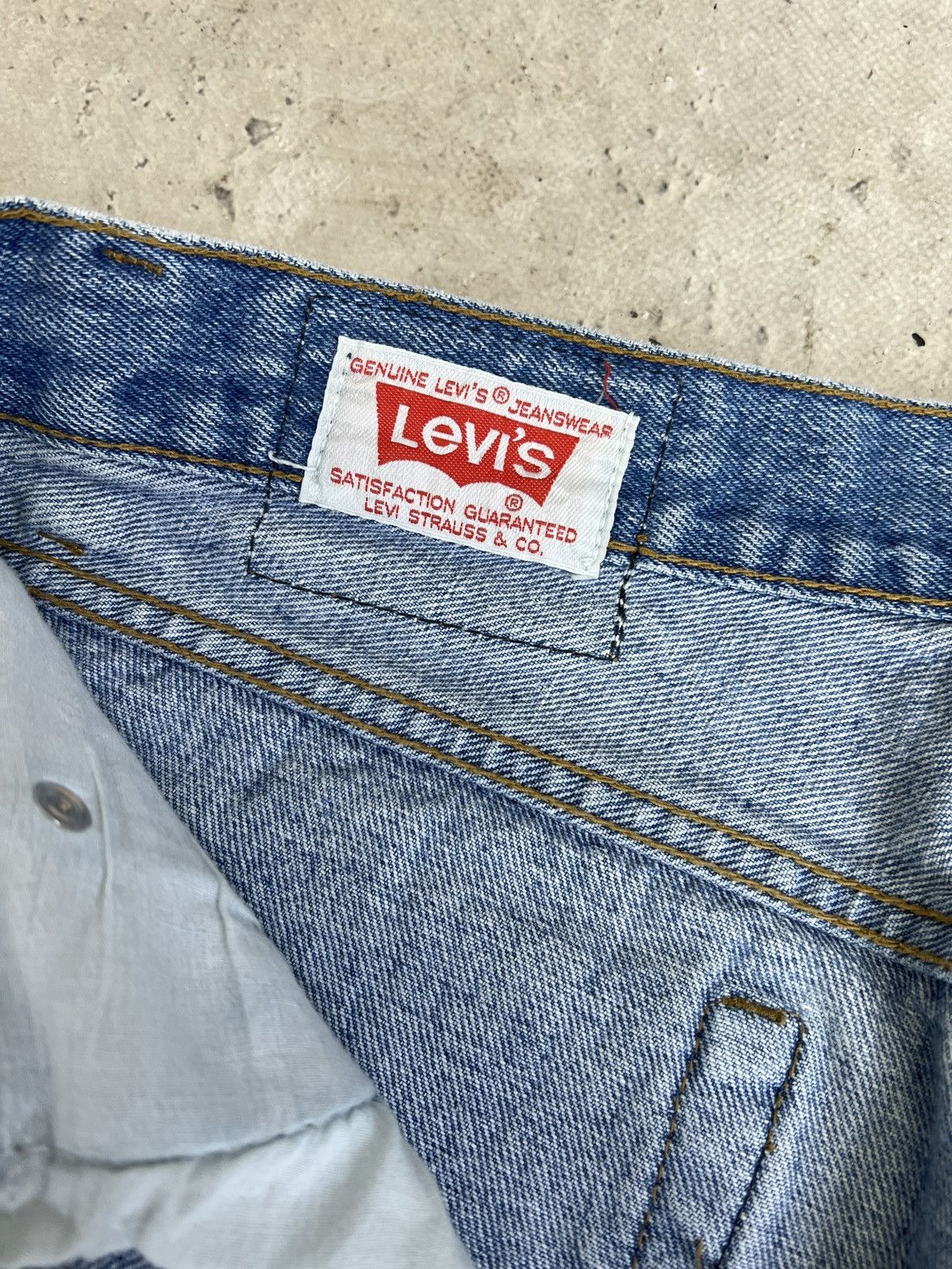 Levi's Light Blue Denim Jeans levis 90s Vintage Casual Style Size US 35 - 4 Thumbnail