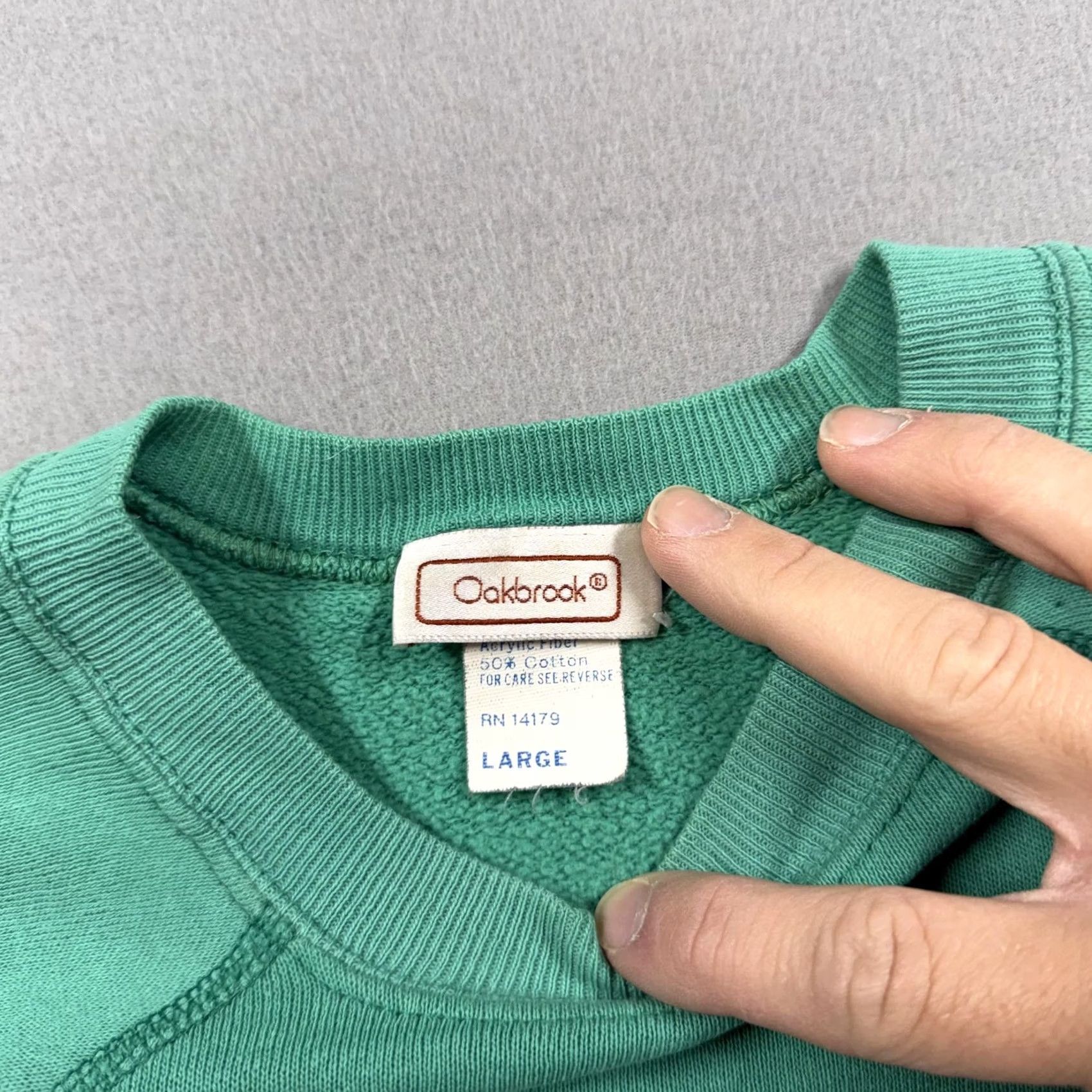 Vintage VINTAGE Oakbrook Sweatshirt Mens Large Green Pullover Crewneck Fleece Cotton Blend Size US L / EU 52-54 / 3 - 4 Thumbnail