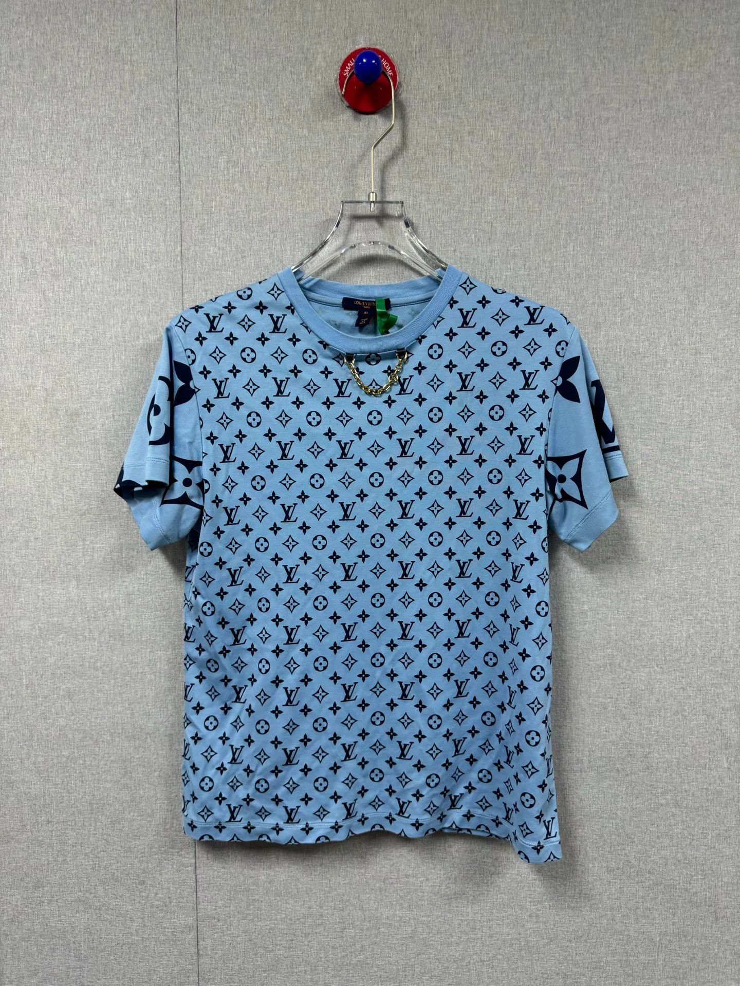 Louis Vuitton LV Blue Allover Print Short Sleeve M Size M / US 6-8 / IT 42-44 - 1 Thumbnail