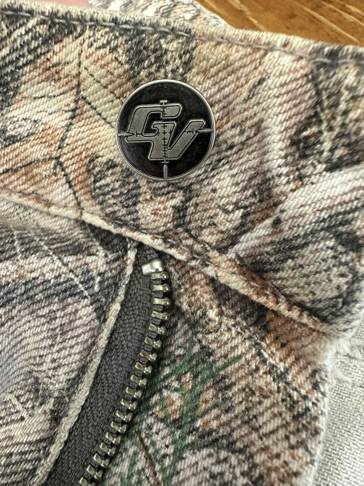 The GV Gallery Gv Gallery Real Tree Camo Cargos Size US 32 / EU 48 - 4 Thumbnail