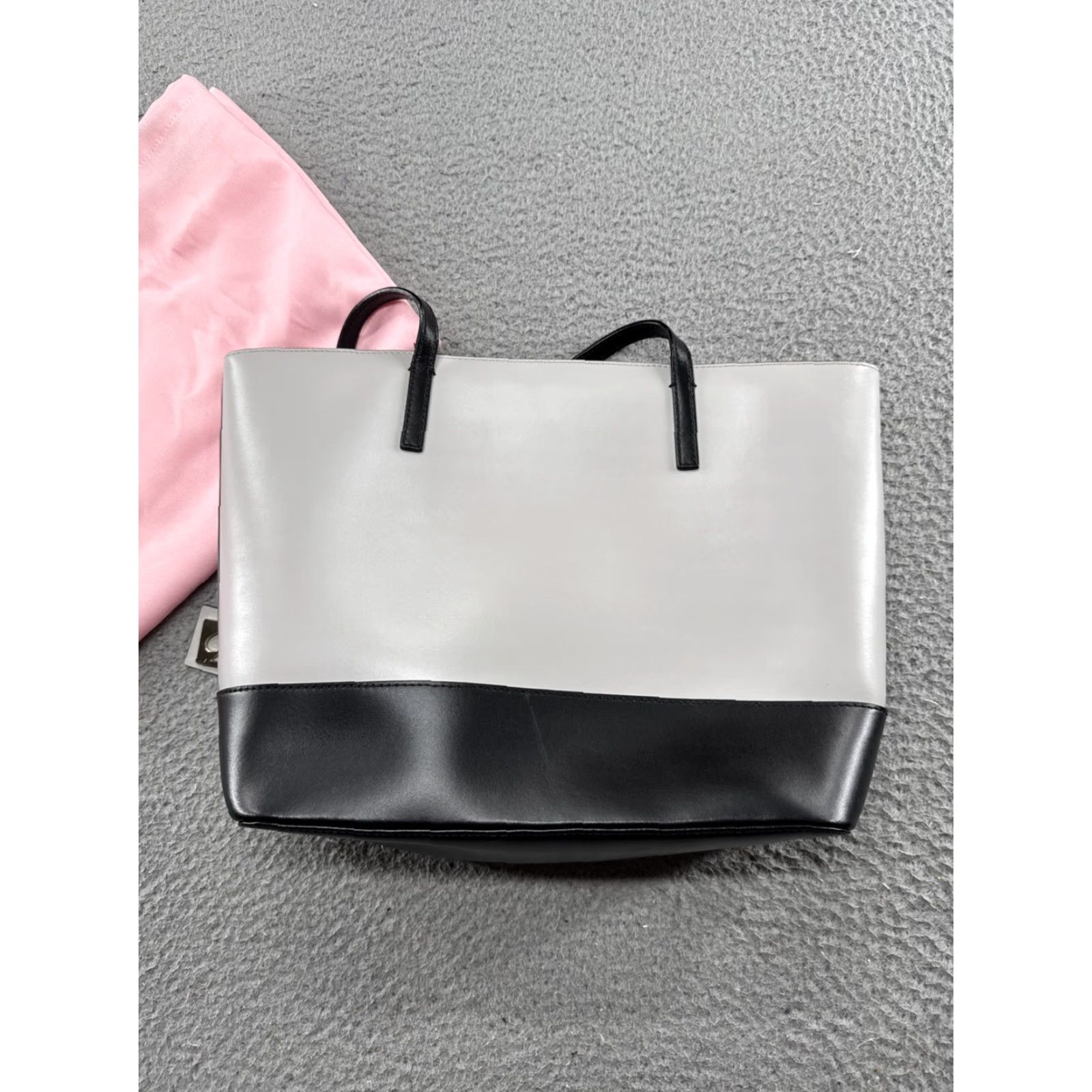 Vintage VINTAGE Kate Spade New York Tote Women Medium Leather 2 Tone Black Gray Purse Bag Charm Read Size ONE SIZE - 7 Thumbnail
