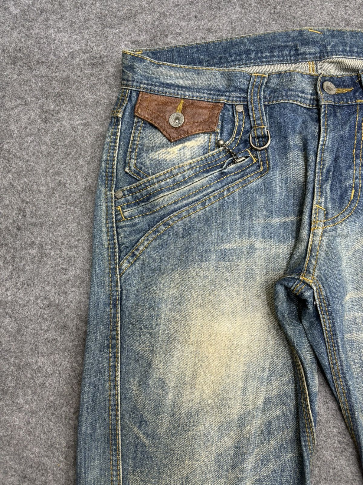 Japanese Brand 💥Japan Style Flare💥Hideaways Curve Distressed Denim F582 Size US 33 - 4 Thumbnail