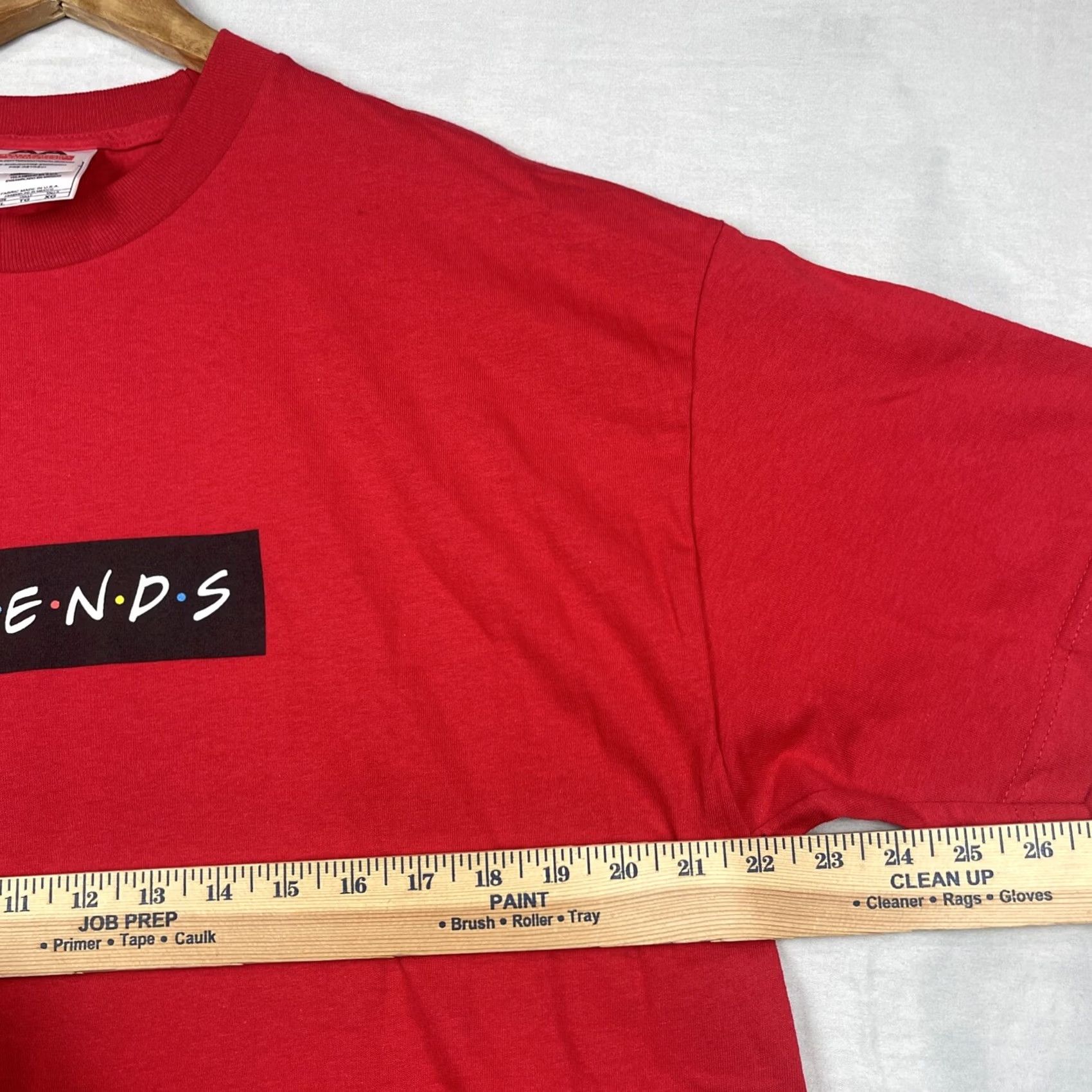 Logo 7 VINTAGE Friends Shirt Mens XL Red Tee Short Sleeve Sitcom Television Logo TV Shirt Size US XL / EU 56 / 4 - 7 Thumbnail