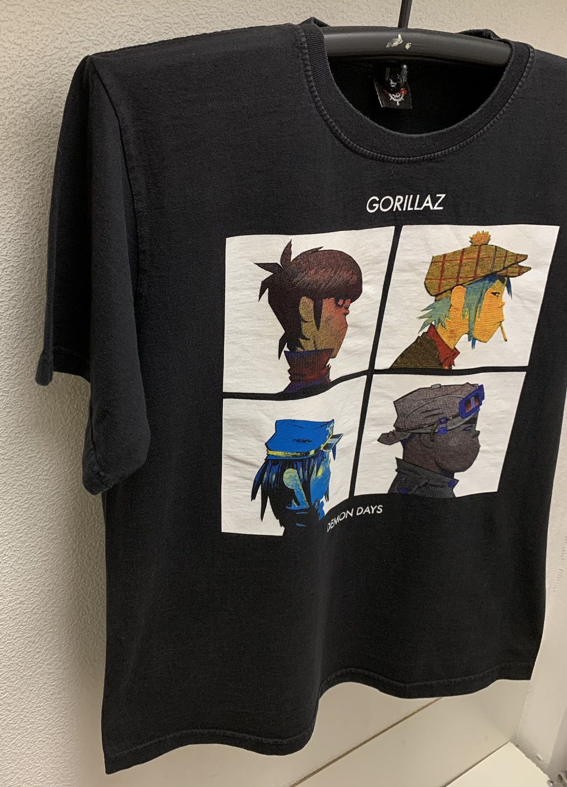 Band Tees Gorillaz Demon Days vintage band rock t-shirt L sz madeinusa Size US L / EU 52-54 / 3 - 3 Thumbnail