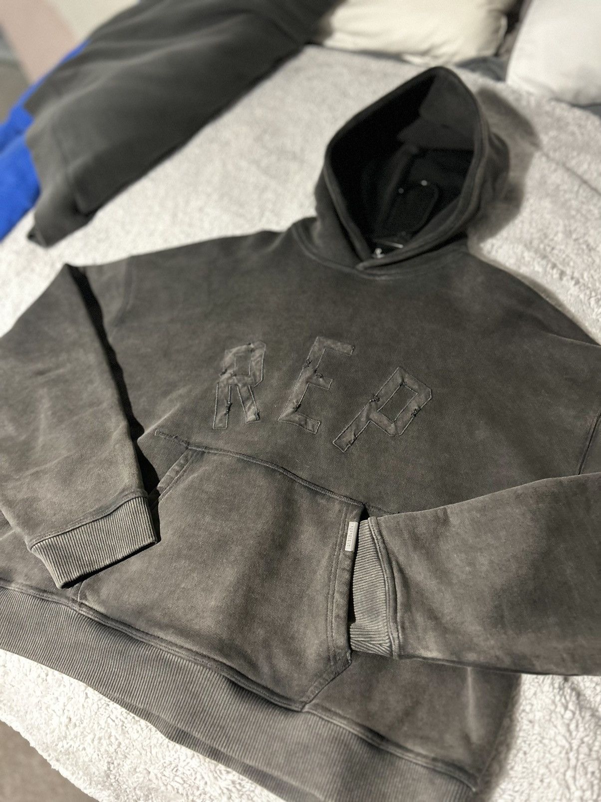 Represent Clo. represent hoodie Size US M / EU 48-50 / 2 - 1 Thumbnail