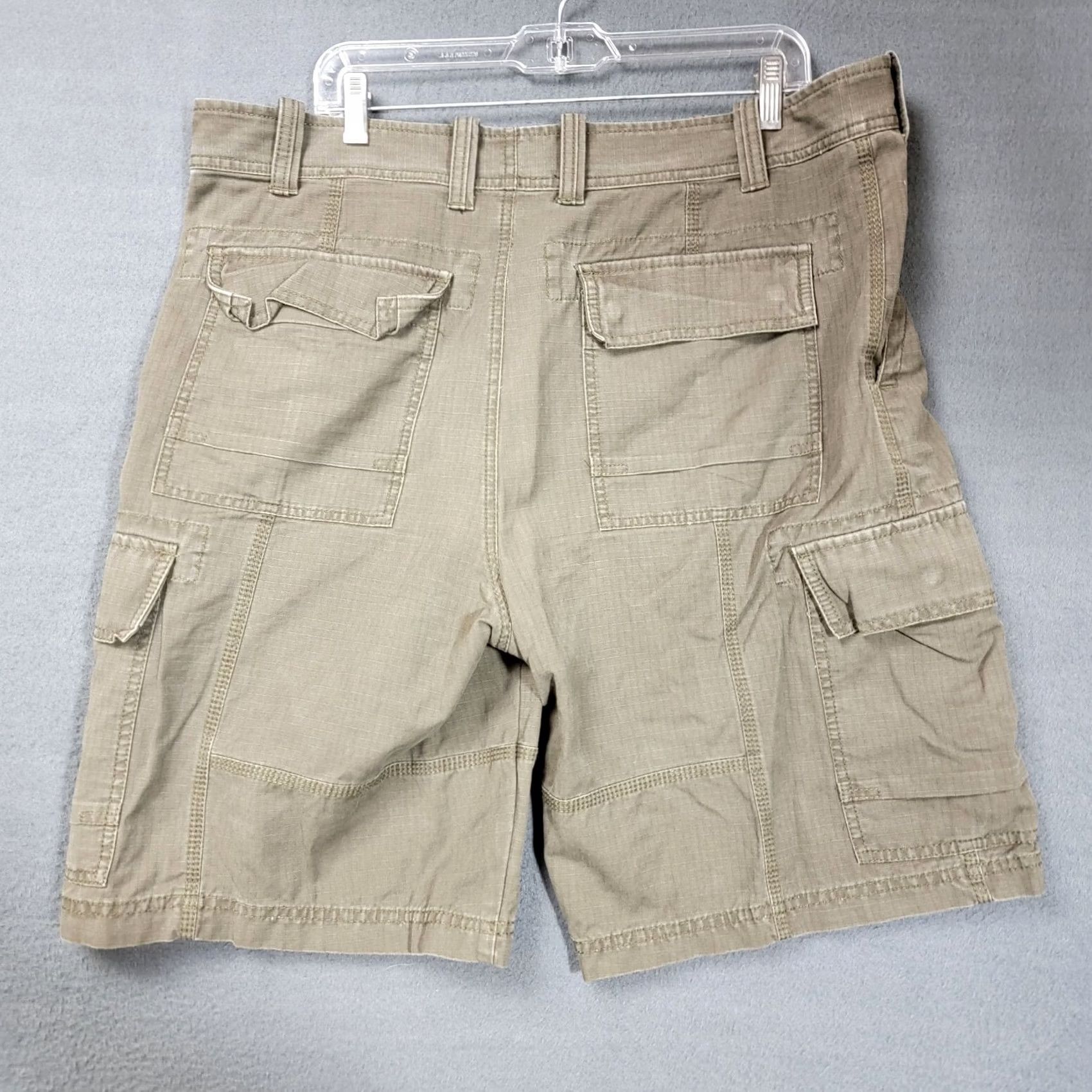 Eddie Bauer Eddie Bauer Shorts Mens 38 Green Cargo Multi Pocket Cotton Outdoor Hiking Size US 38 / EU 54 - 4 Thumbnail