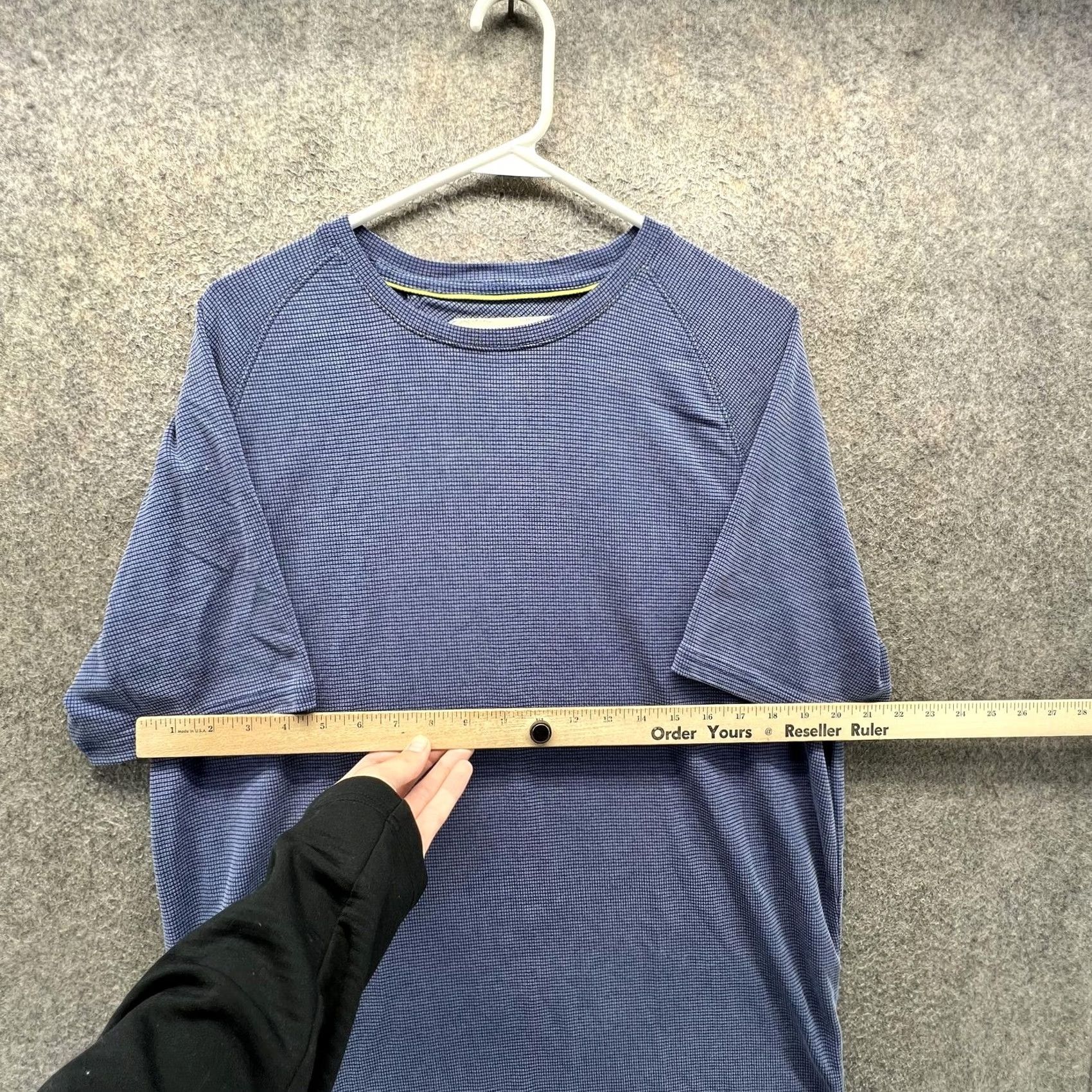 Tommy Bahama Tommy Bahama Shirt Mens Medium Blue Geometric Knit Short Sleeve Crew Neck Tee Size US M / EU 48-50 / 2 - 6 Thumbnail