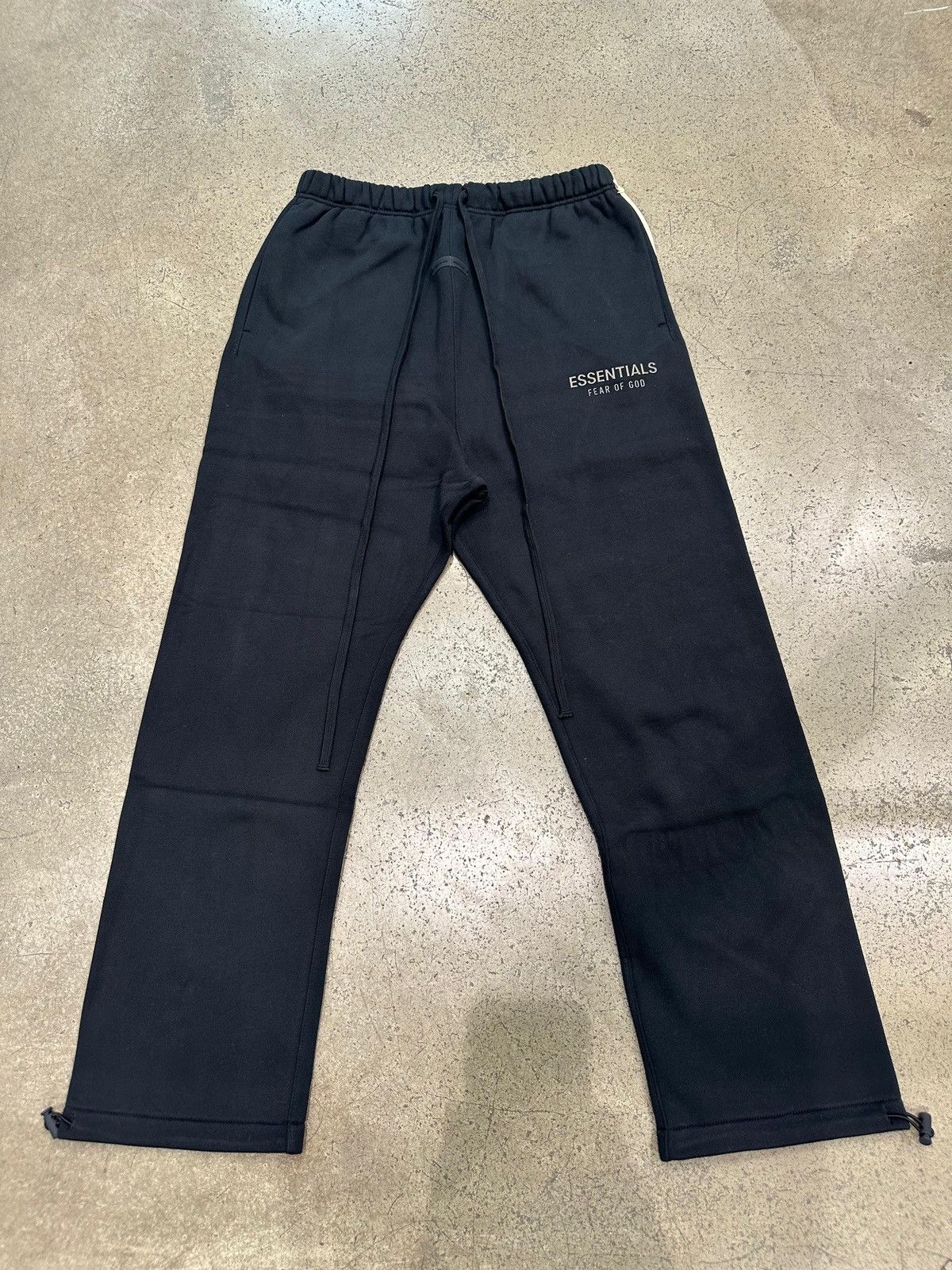 Essentials ESSENTIALS - Relaxed Fleece Sweatpant Jet Black Size US 34 / EU 50 - 1 Thumbnail