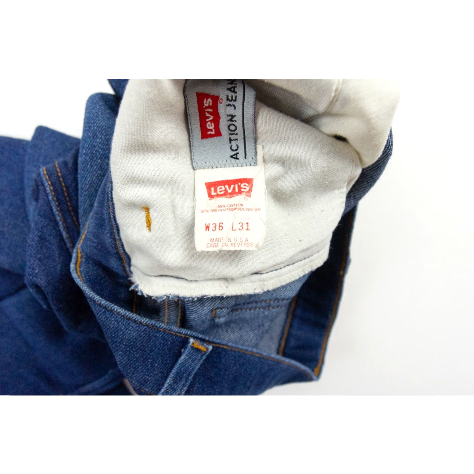 Levi's VINTAGE Levi's Jeans 90s Mens 36x31 Blue Denim Pants Tapered Action Fit Made in USA Size US 36 / EU 52 - 7 Thumbnail