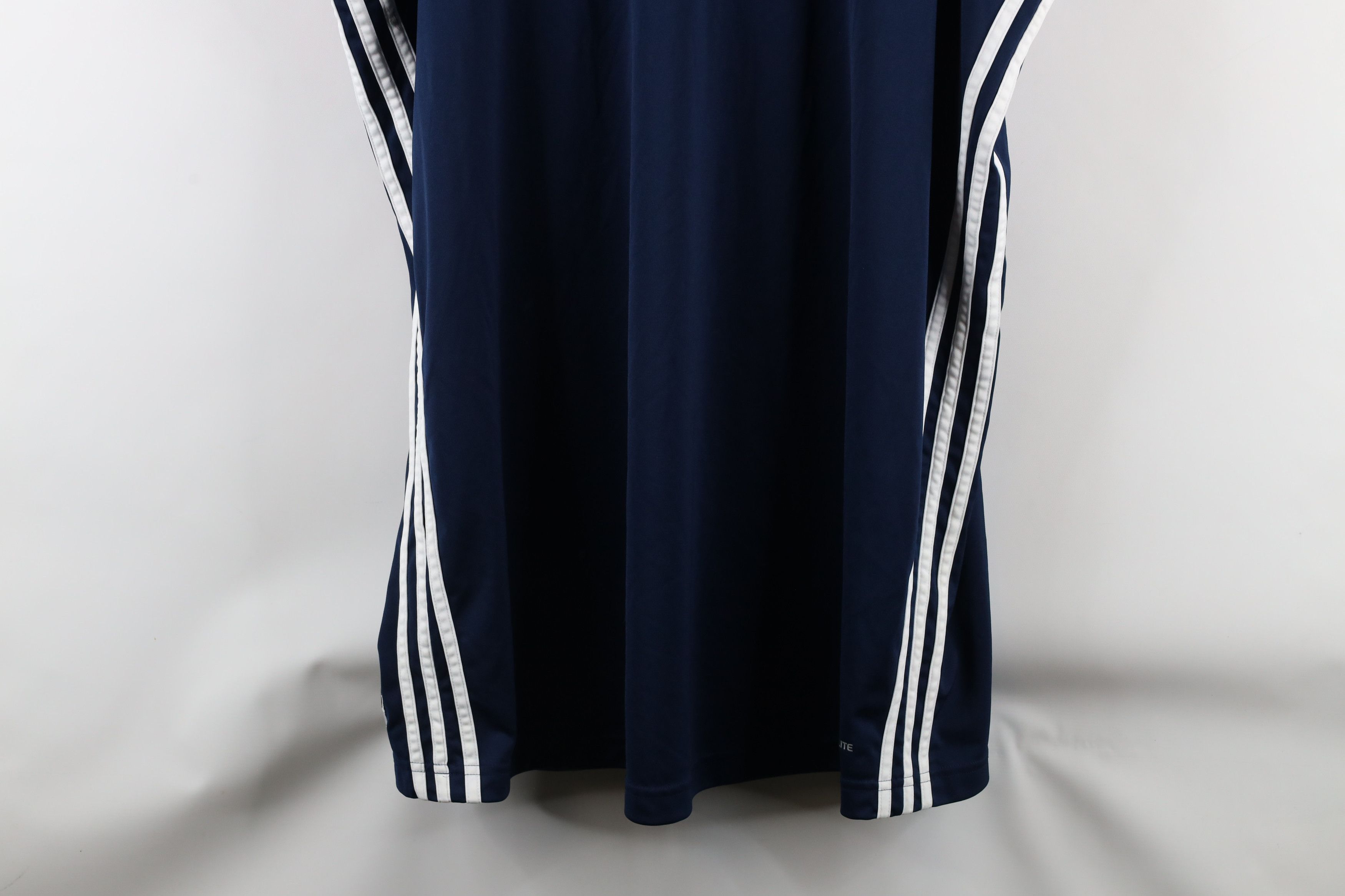 Adidas × Vintage Adidas University of Michigan Basketball Jersey Reversible Size US XL / EU 56 / 4 - 13 Thumbnail