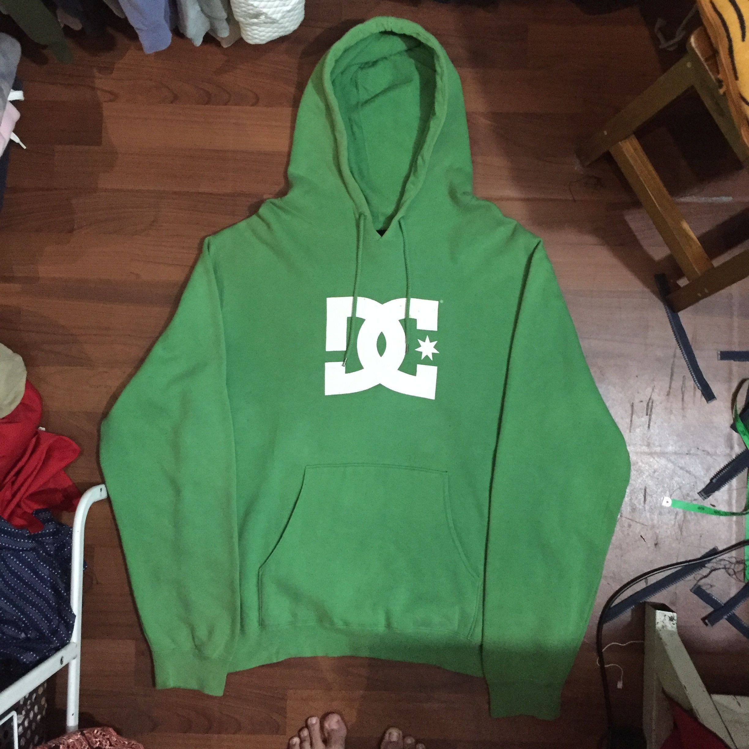DC DC Shoes Logo Hoodie Green Size US XL / EU 56 / 4 - 2 Thumbnail