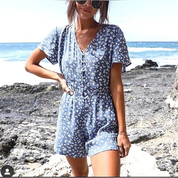 Rails Sophia Blue Daisies Short Slv V-neck Button-Up Romper Floral Size 27" / US 4 / IT 40 - 7 Thumbnail