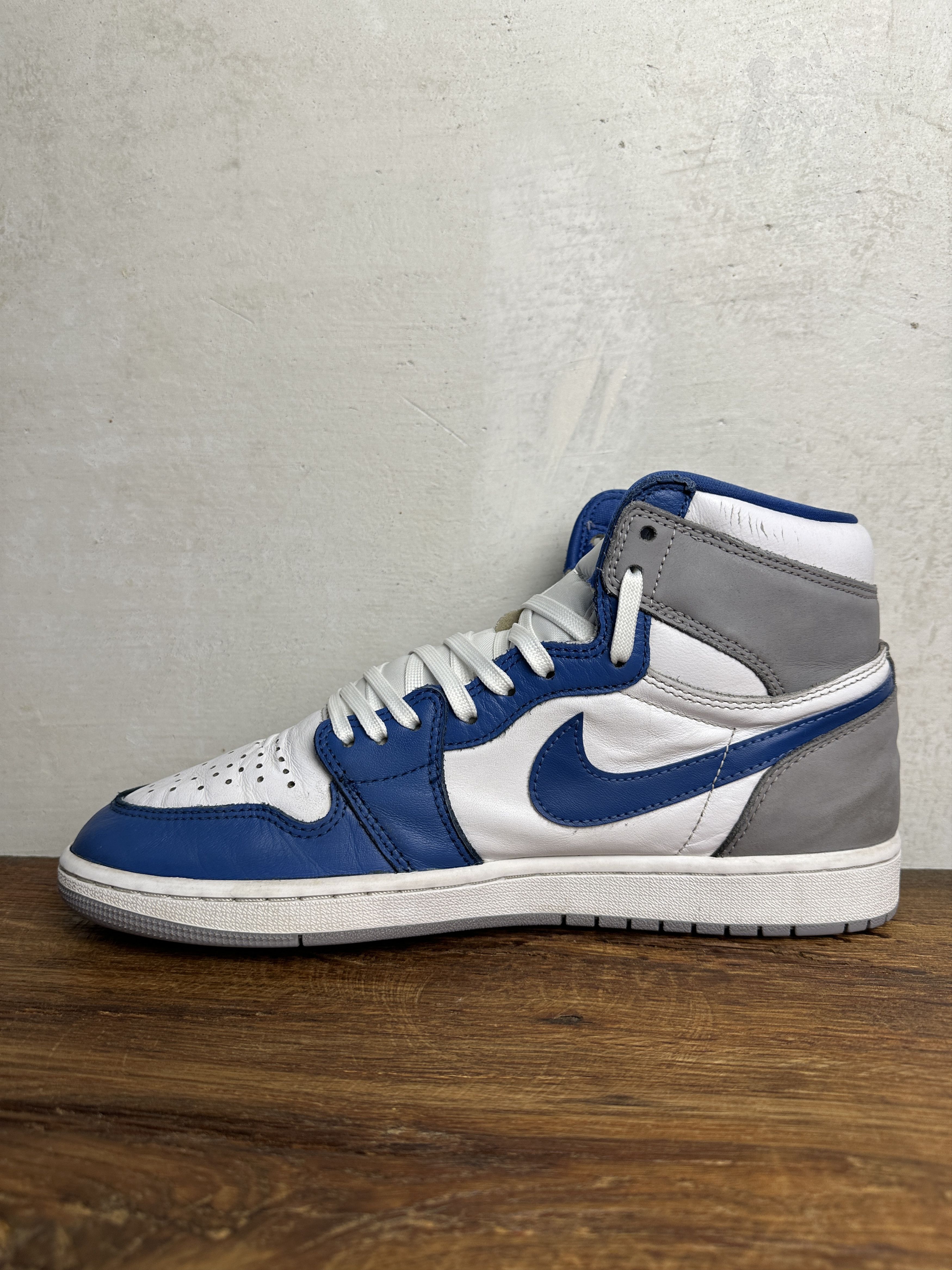 Jordan Brand Jordan 1 Retro High OG True Blue Men's Size US 10.5 / EU 43-44 - 3 Thumbnail