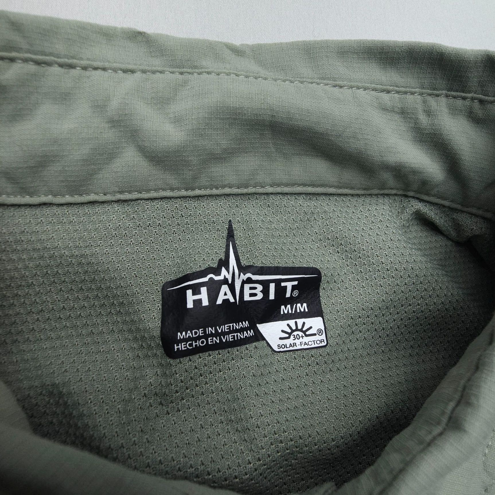 Habitat Habit Men’s Short Sleeve Shirt M Medium Green Nylon Microfiber UPF30 Outdoor Hiking Fishing Logo Button-Collar Size US M / EU 48-50 / 2 - 4 Thumbnail