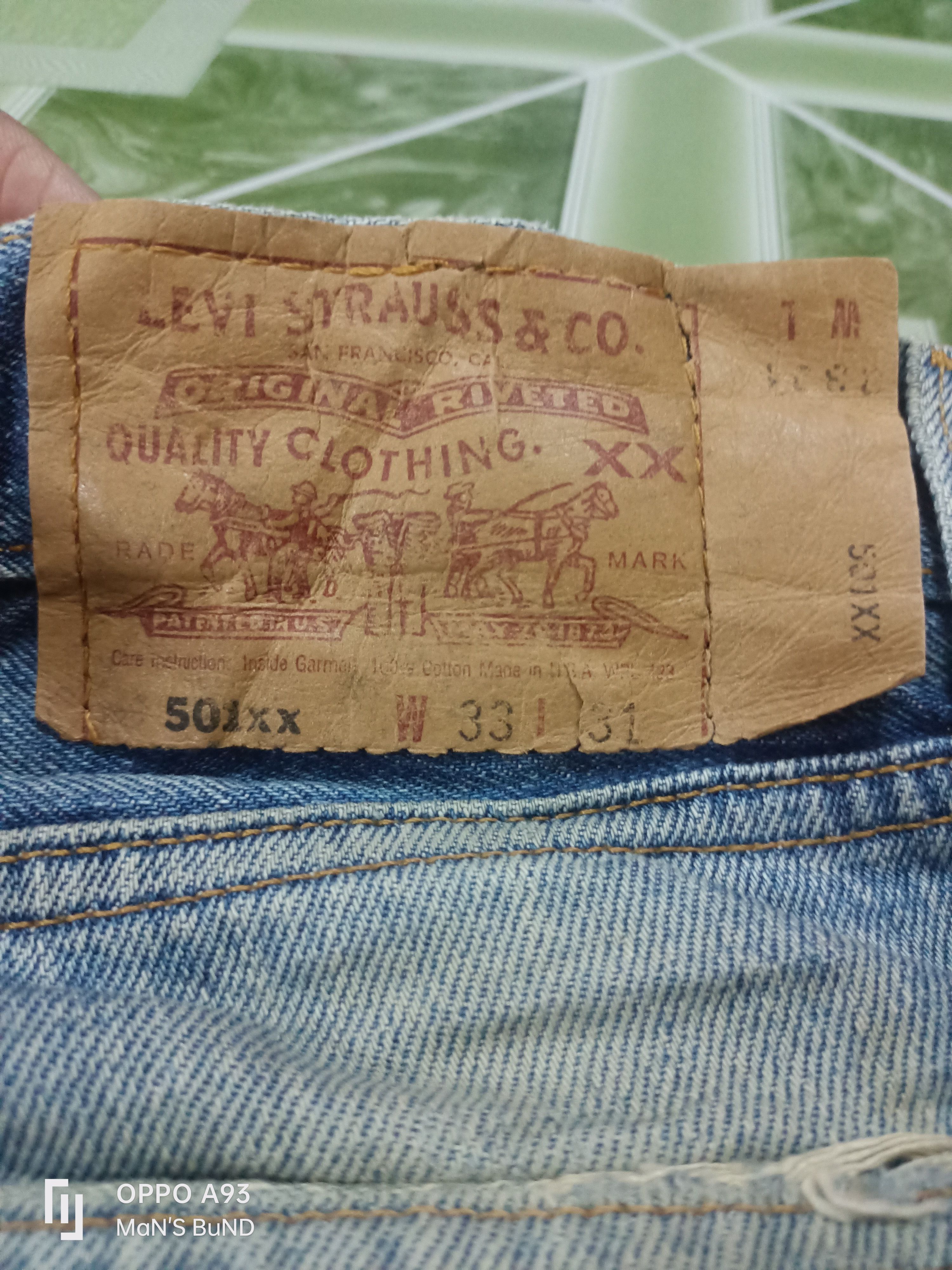 Distressed VINTAGE Levi's 501XX 90s