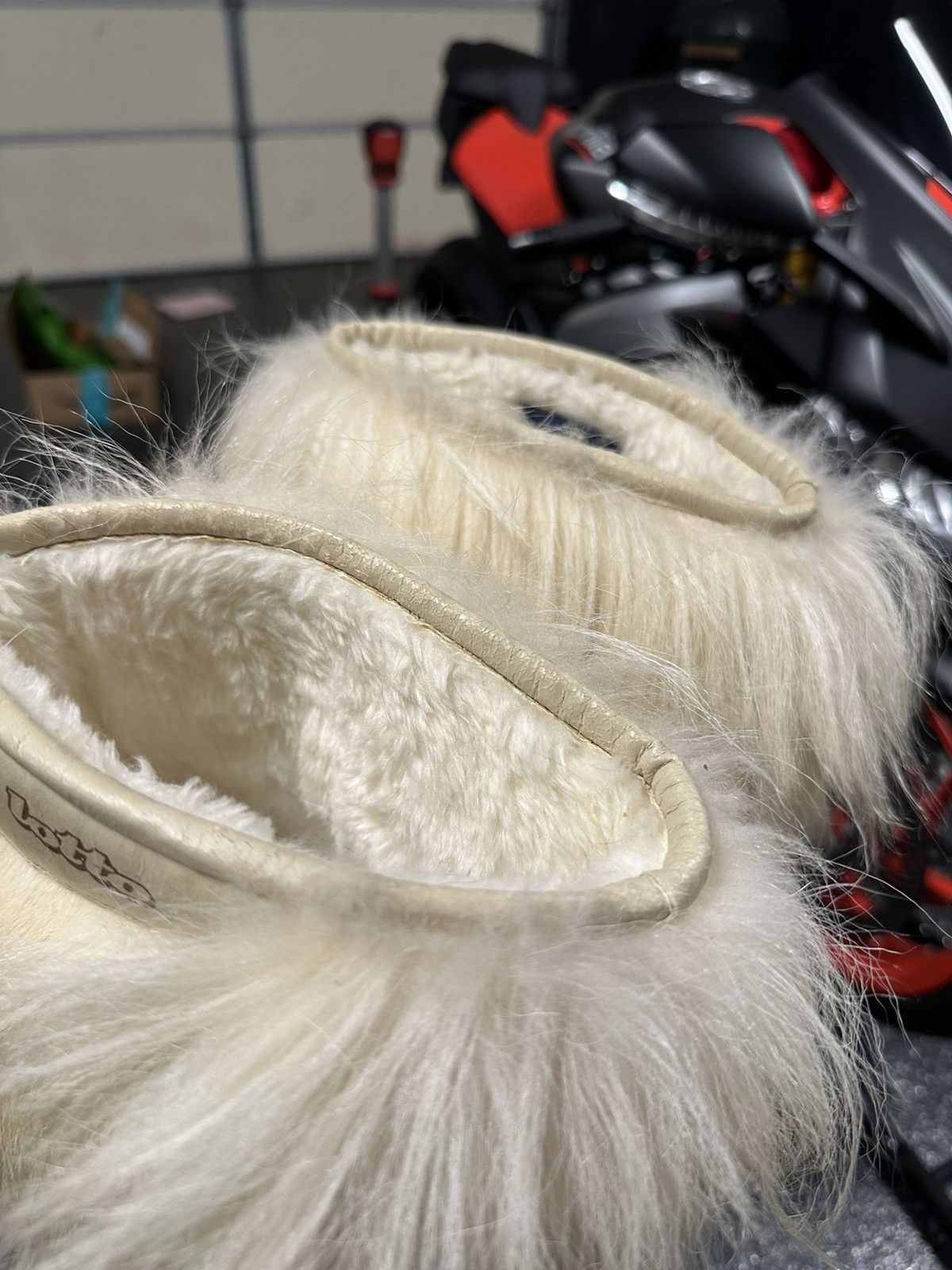 Lotto Sport VINTAGE Lotto REAL goat fur insulated boots Size US 8.5 / EU 41-42 - 7 Thumbnail