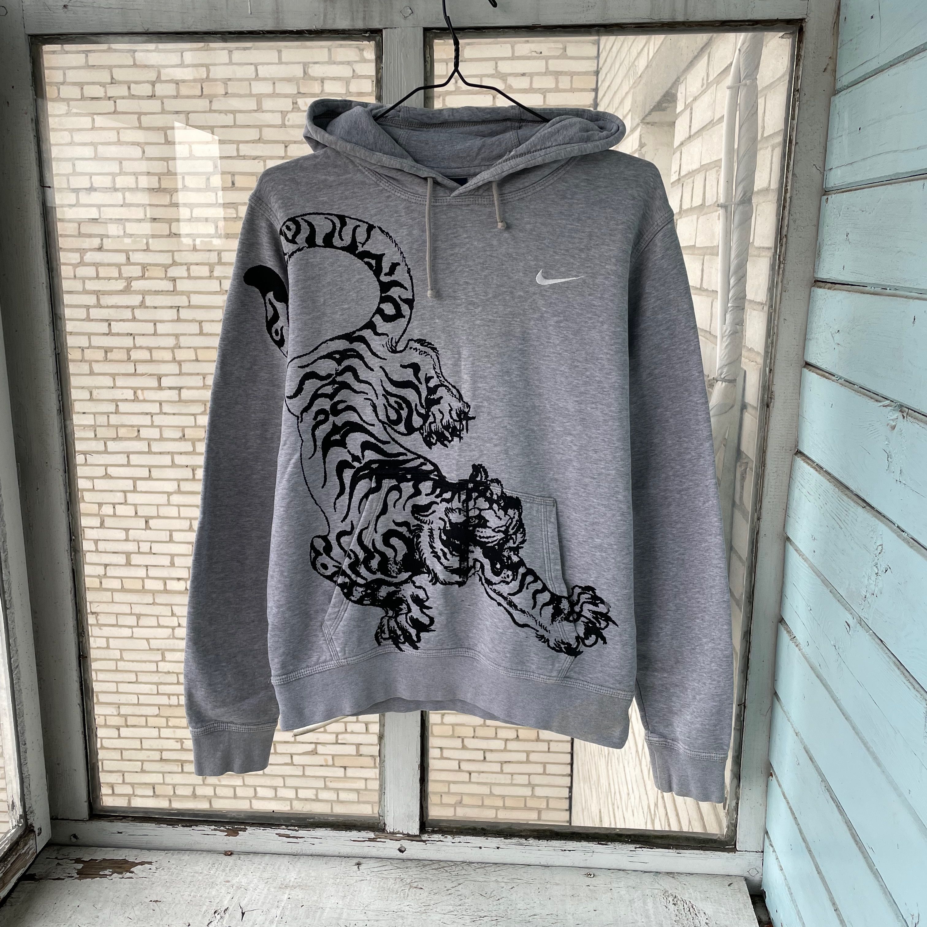 Nike Custom Nike Tiger zip Hoodie Size S Y2K Grunge Size US S / EU 44-46 / 1 - 1 Thumbnail