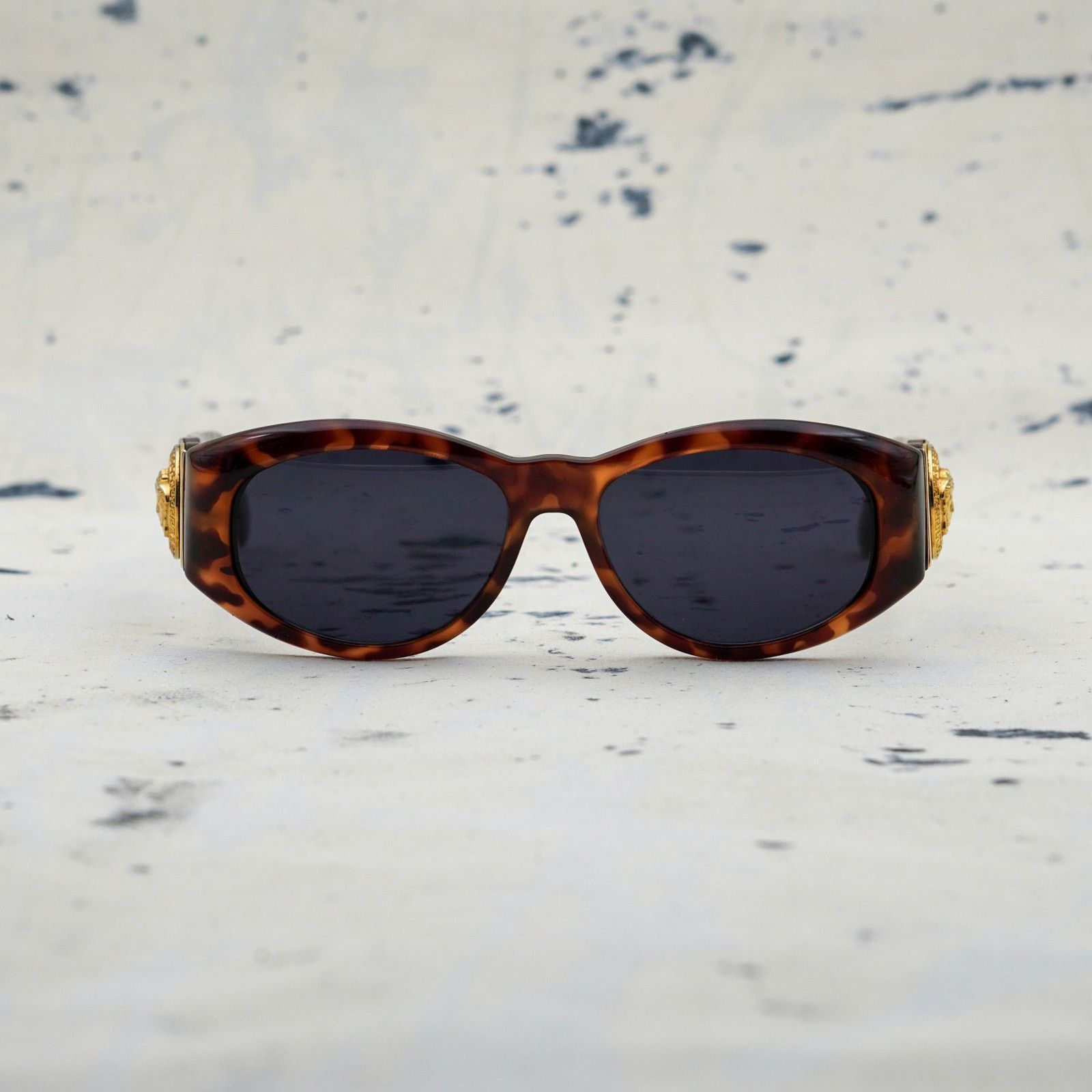 Vintage versace tortoise oval gold medusa logo sunglasses