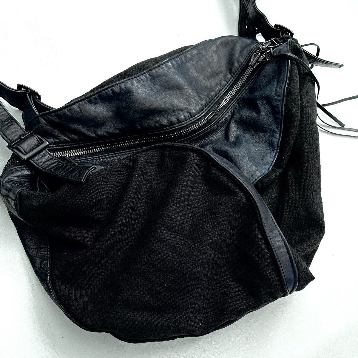 Diet Butcher Slim Skin 🔻Diet Butcher Slim Skin Shoulder Bag🔻 Size ONE SIZE - 3 Thumbnail