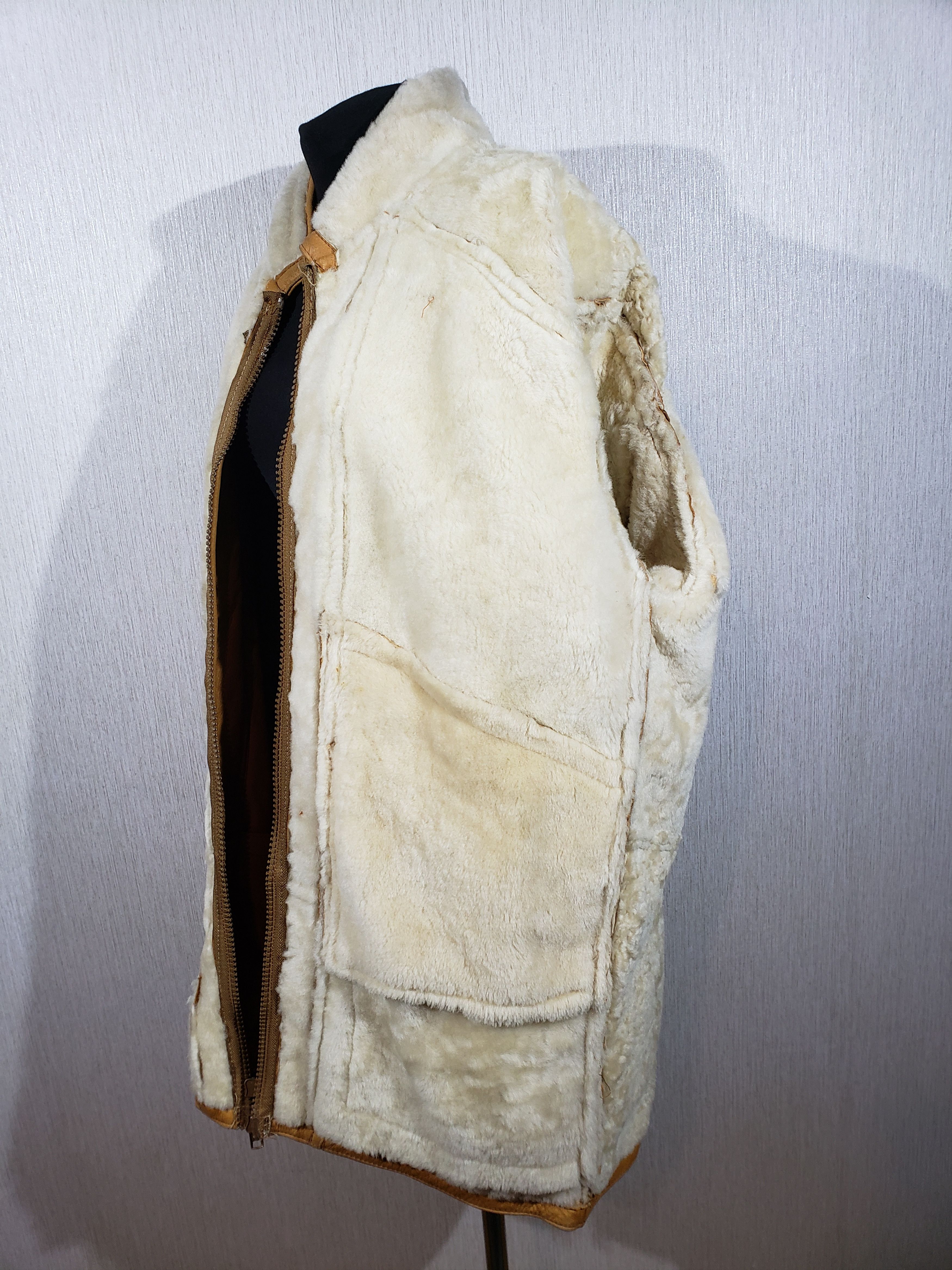 Other Men's brown sheepskin coat with plastic zipper. Size US XL / EU 56 / 4 - 8 Thumbnail