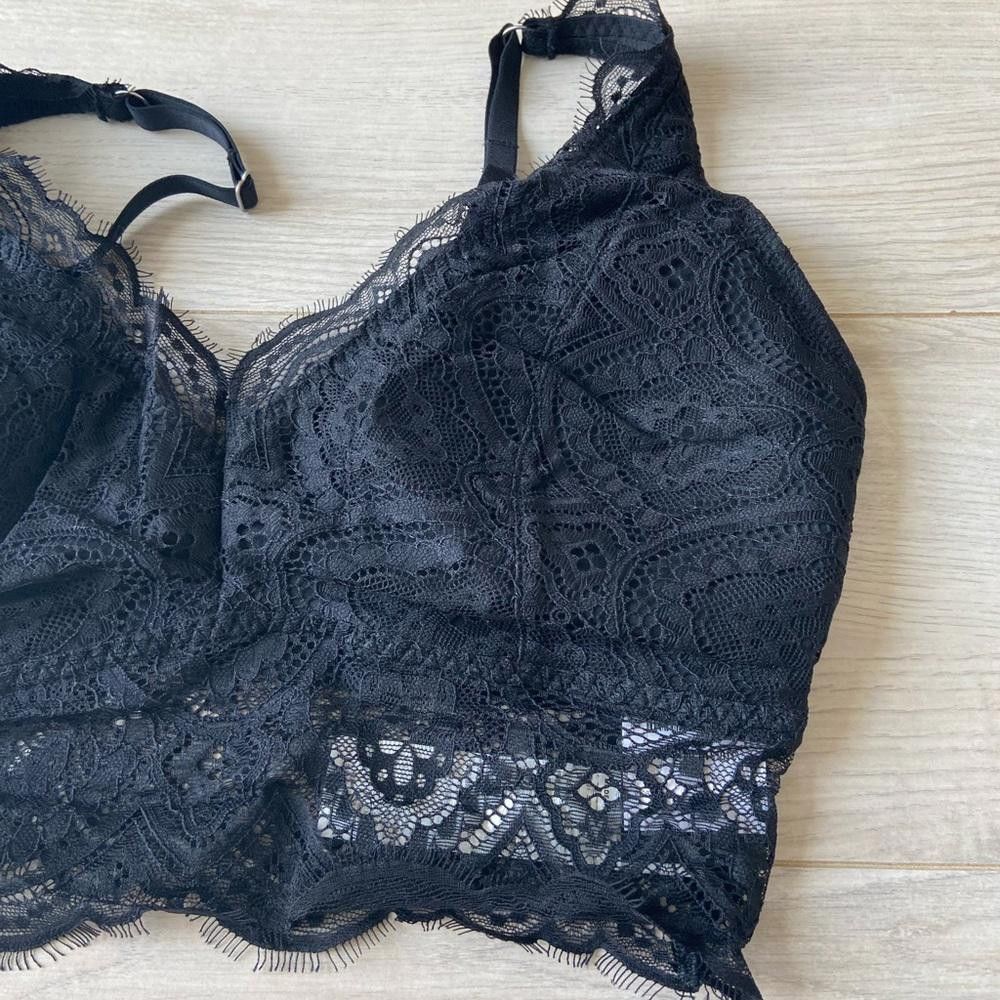 Designer Gilly Hicks Black Lace Padded Longline Bralette Size ONE SIZE - 2 Thumbnail