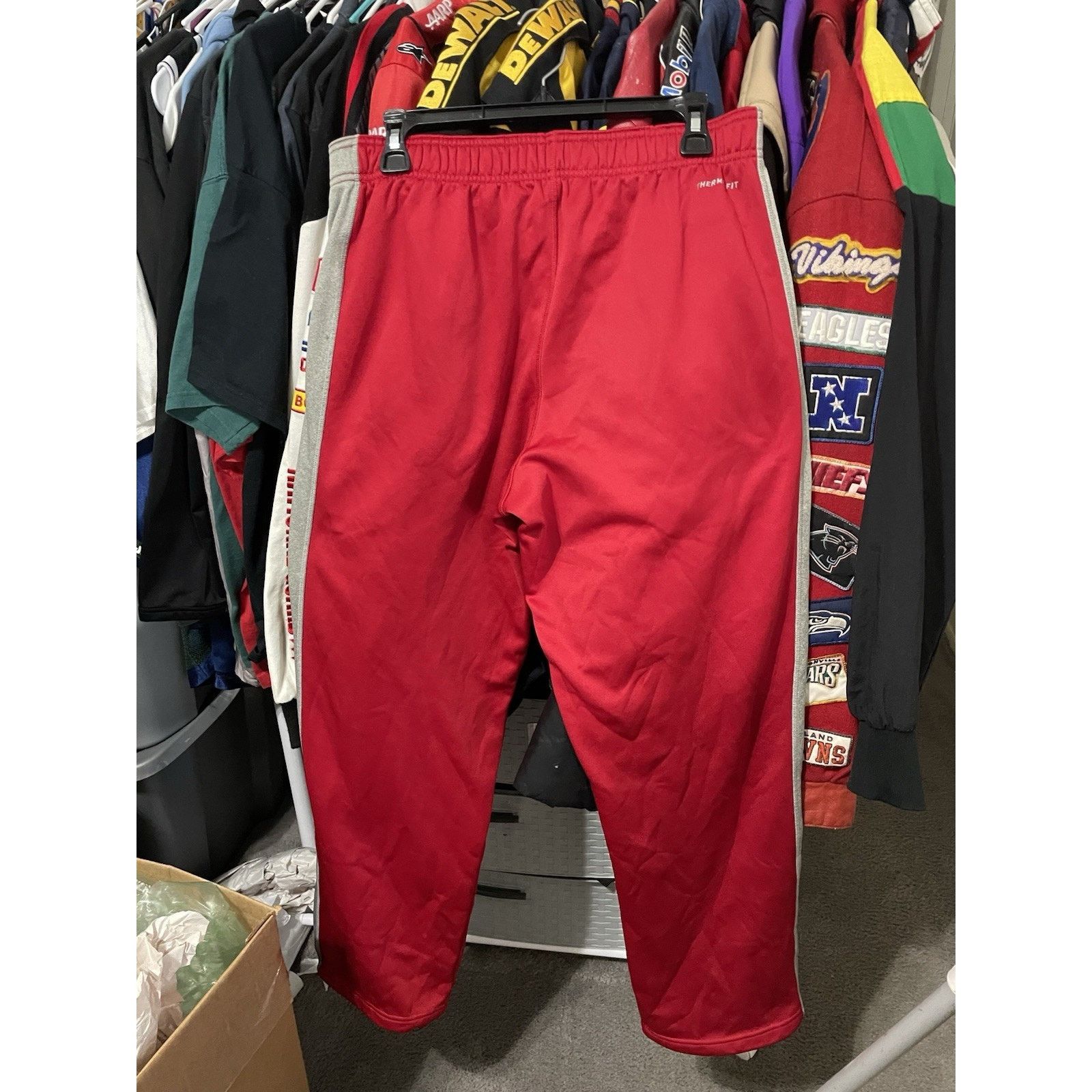 Nike Size M- NIKE THERMA-FIT Sweatpants Red And Grey Straight Leg Size US 37 - 2 Thumbnail