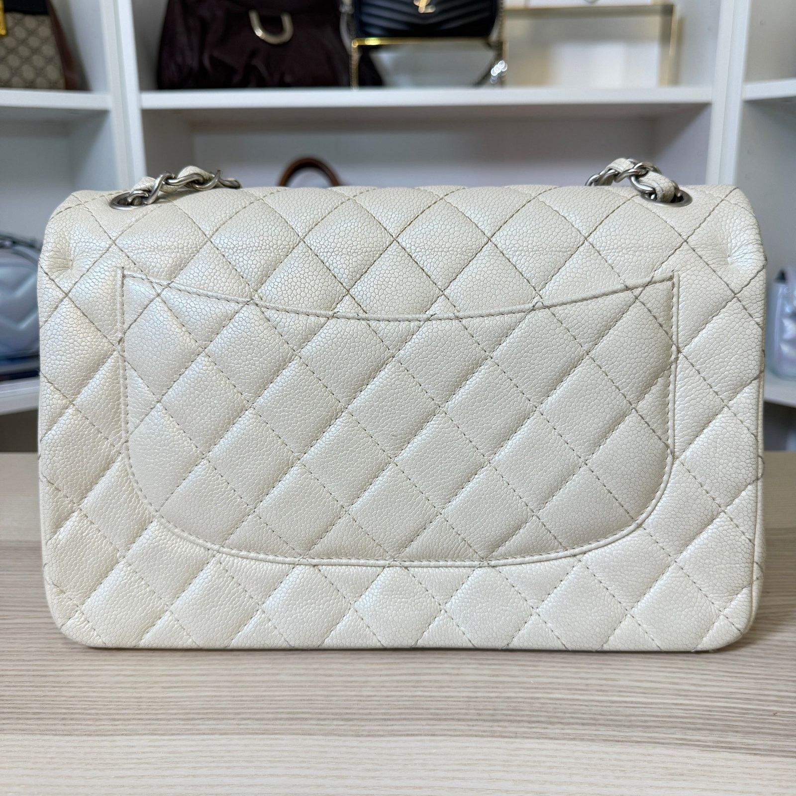 Chanel Chanel Pearly Caviar Quilted Jumbo Double Flap Dark White Size ONE SIZE - 3 Thumbnail