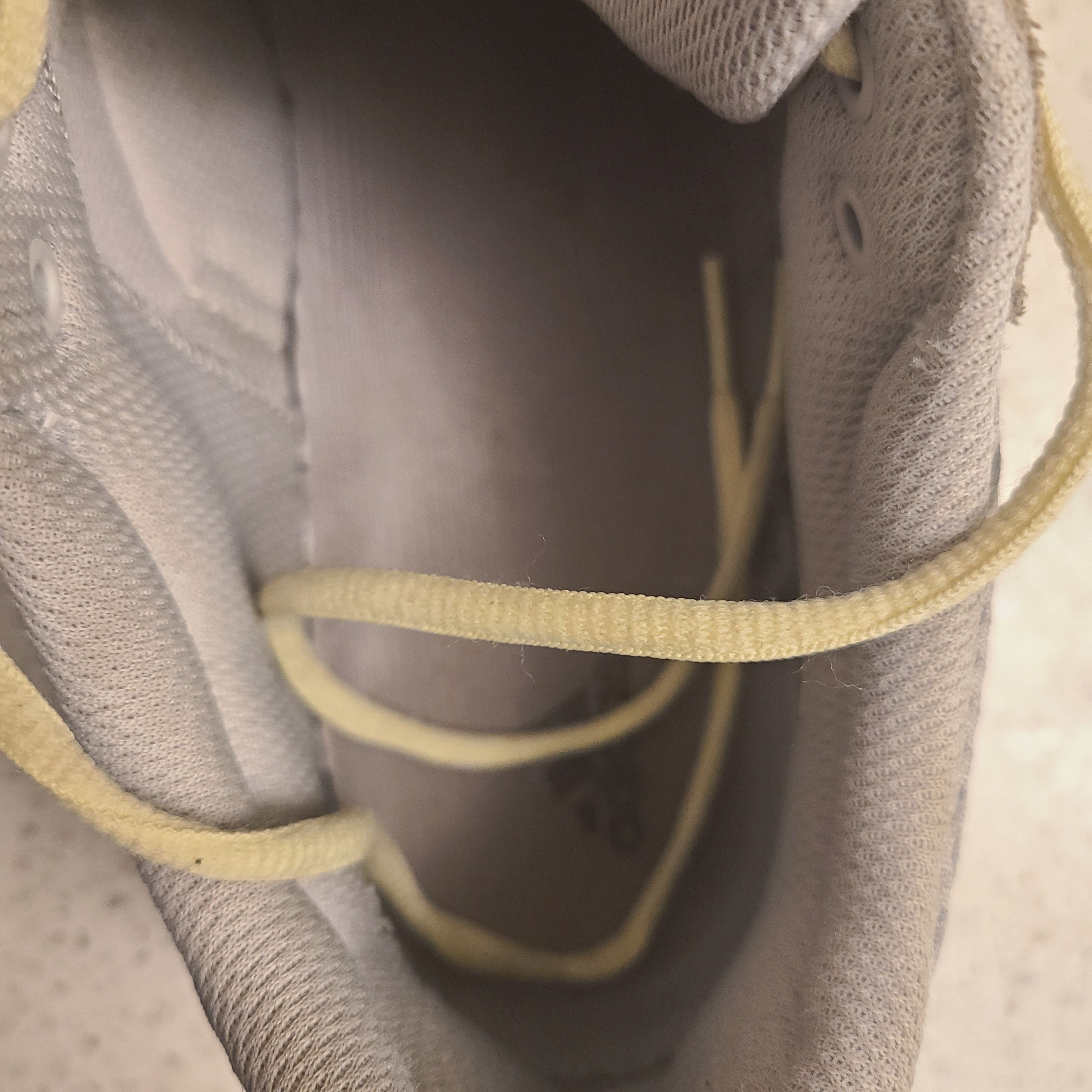 Adidas Adidas Yeezy Boost 700 Waverunner Size US 11 / EU 44 - 5 Thumbnail