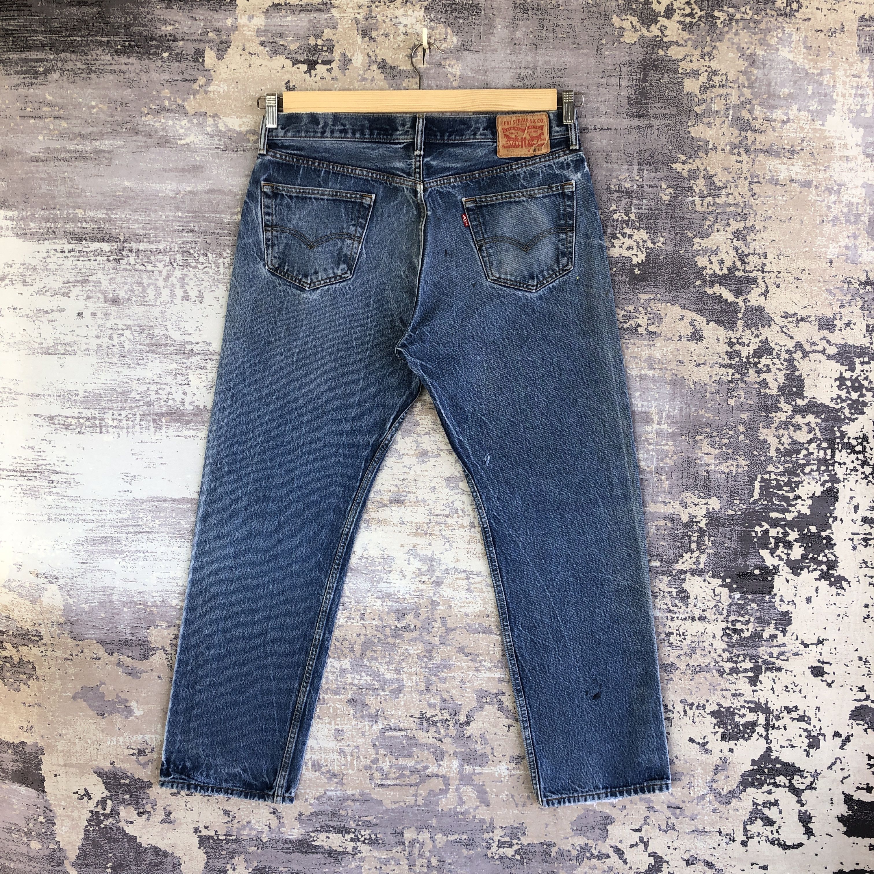Levi's Vintage Levis 501 Faded Jeans Levi's Stone Wash Denim Size US 34 / EU 50 - 2 Thumbnail